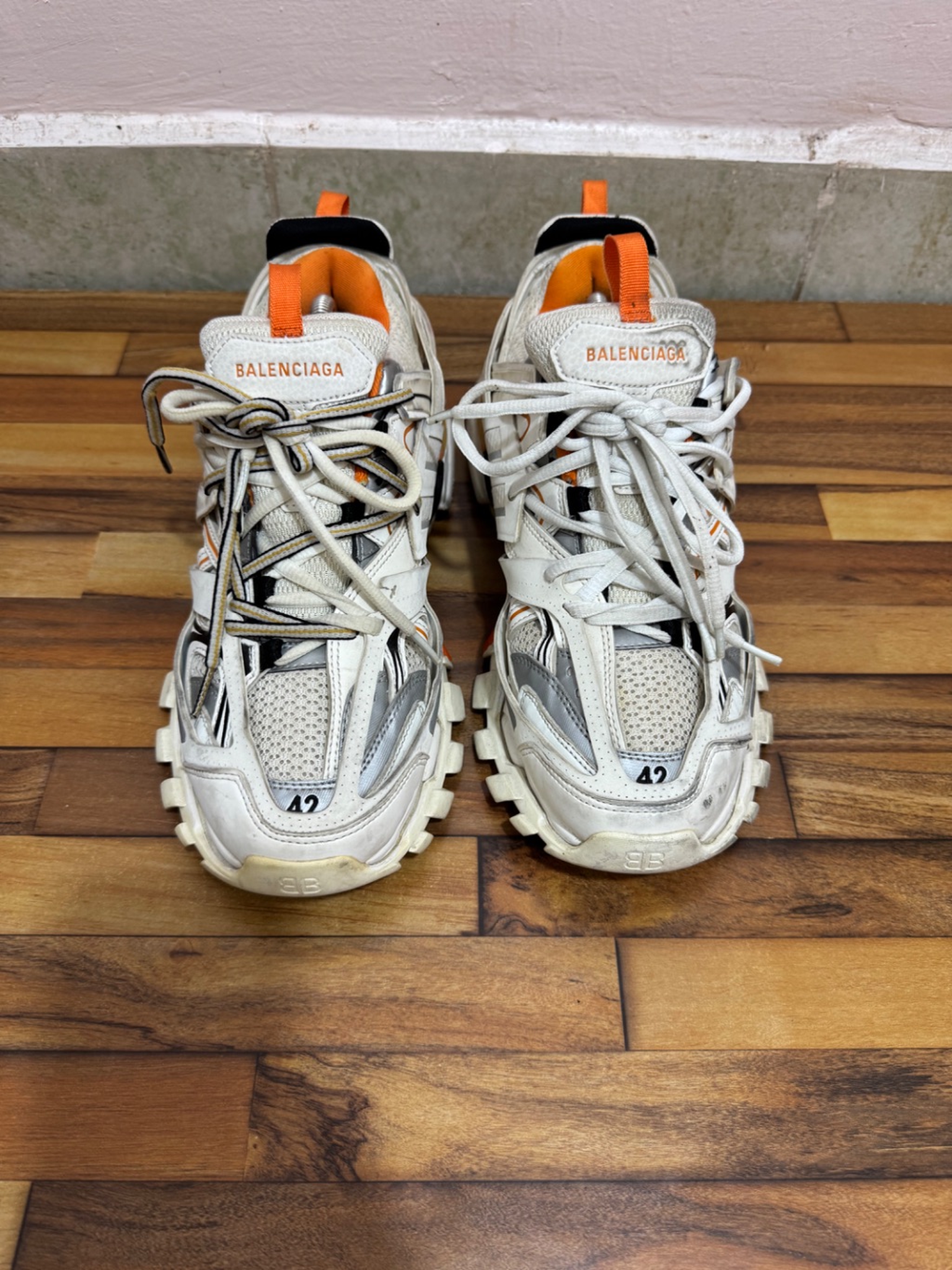 BALENCIAGA TRACK 🤍
