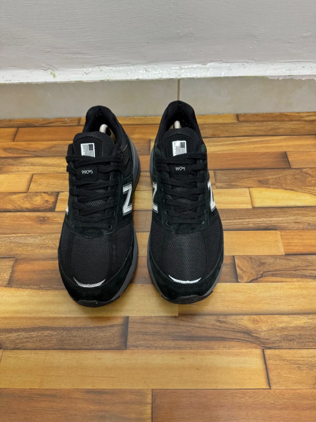 NEWBALANCE 990 🖤