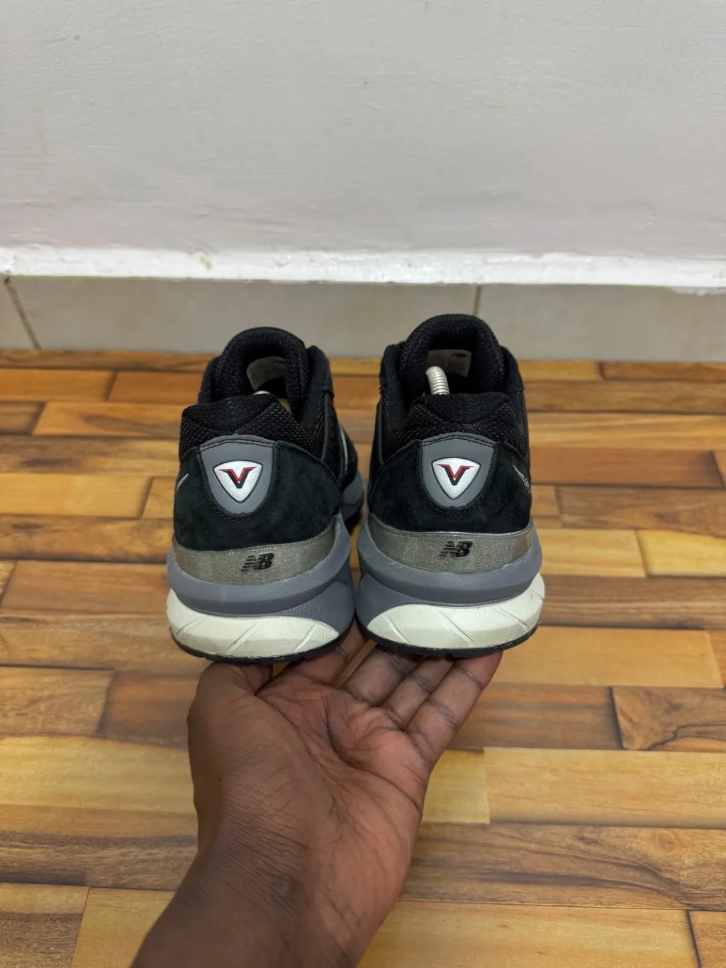NEWBALANCE 990 🖤