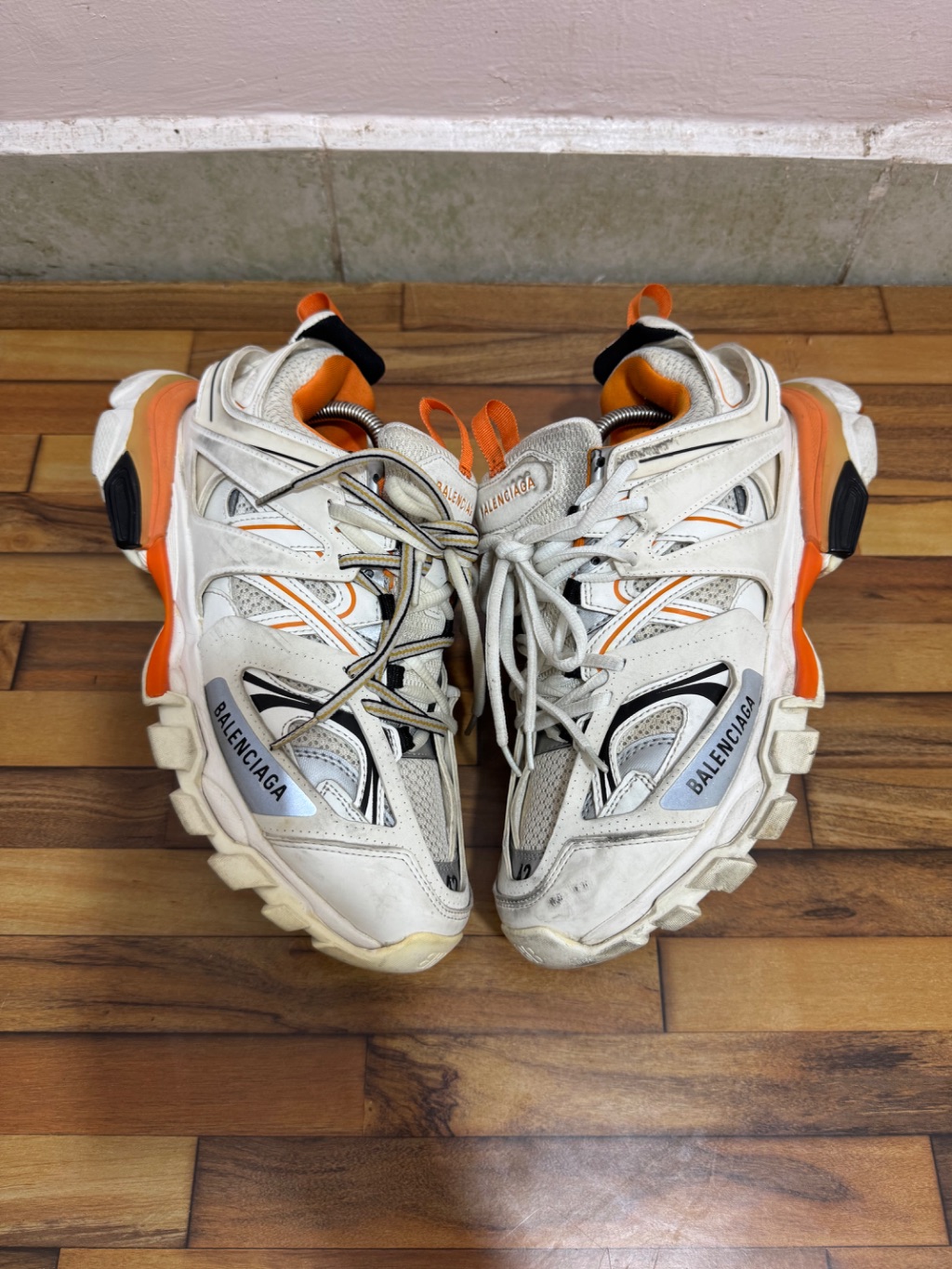 BALENCIAGA TRACK 🤍