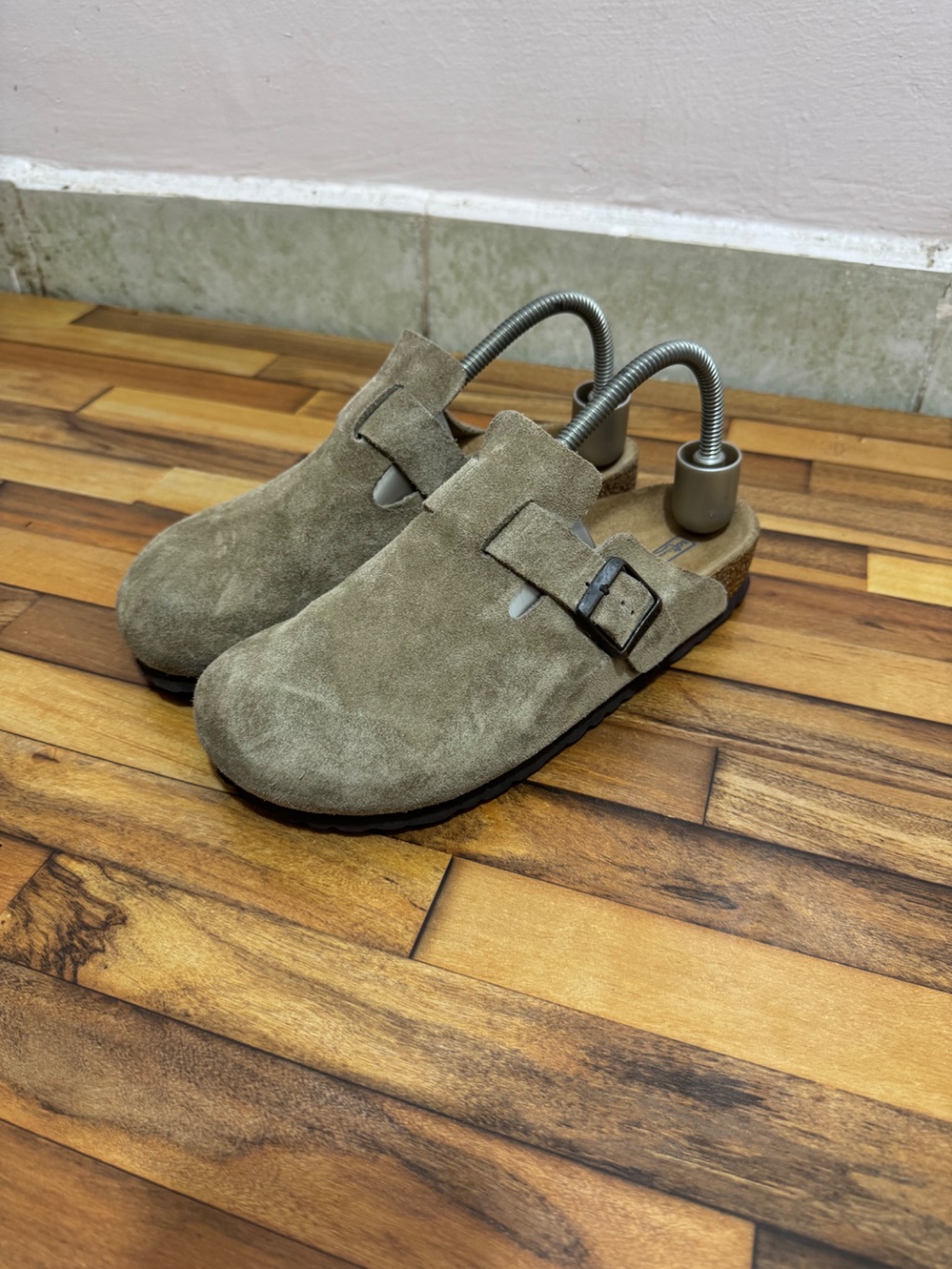 BIRKENSTOCK CLOGS