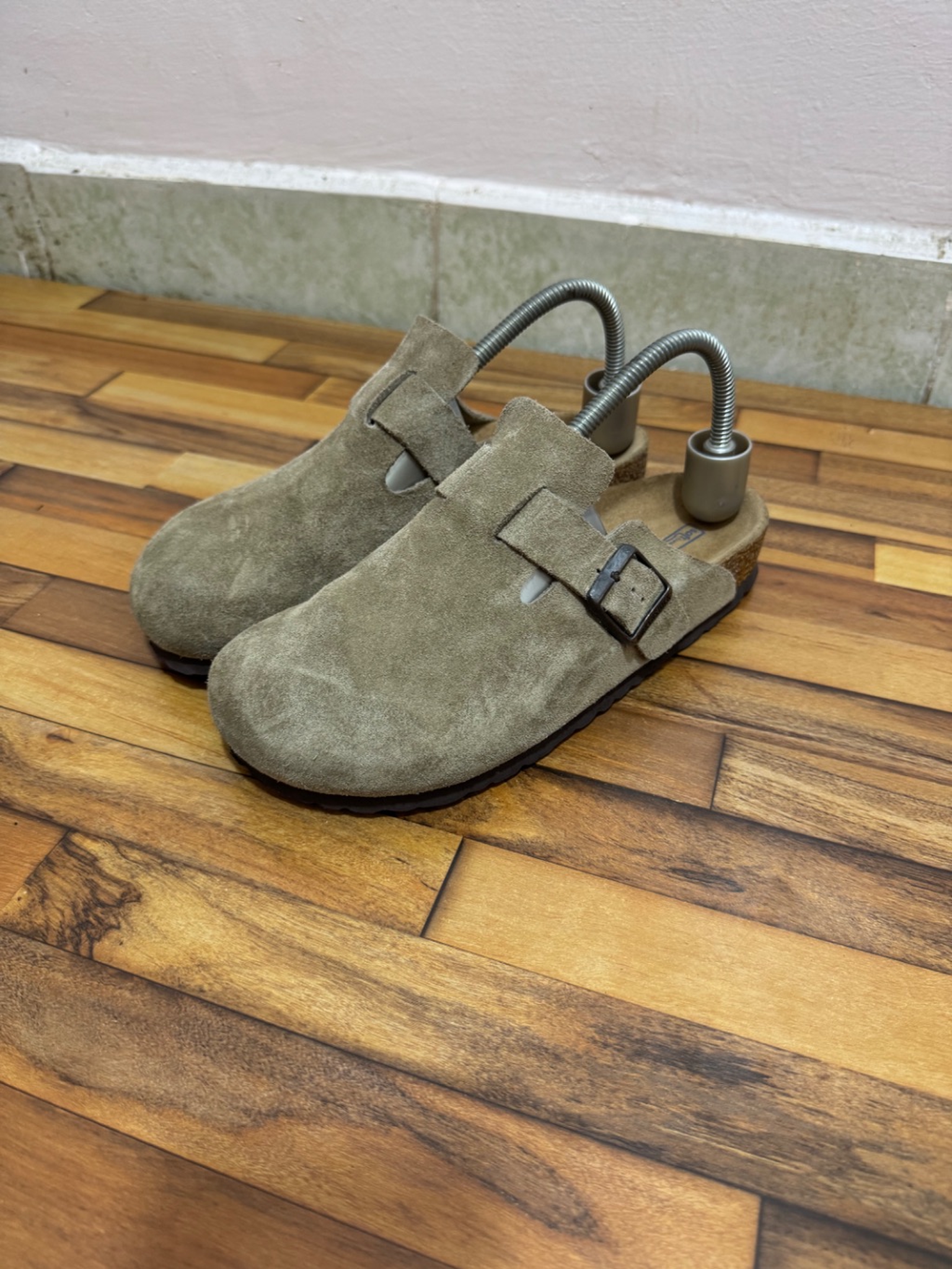 BIRKENSTOCK CLOGS