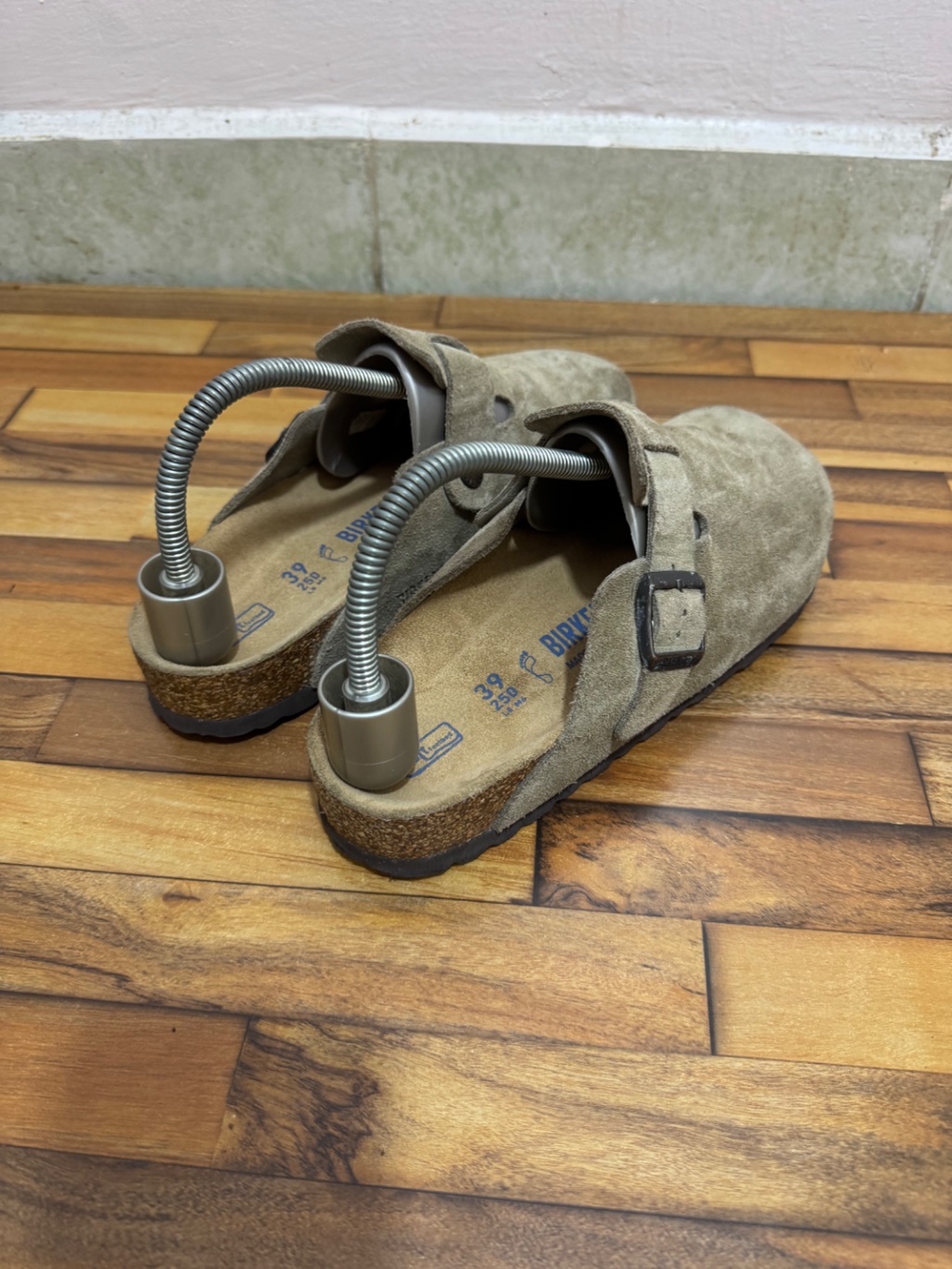 BIRKENSTOCK CLOGS