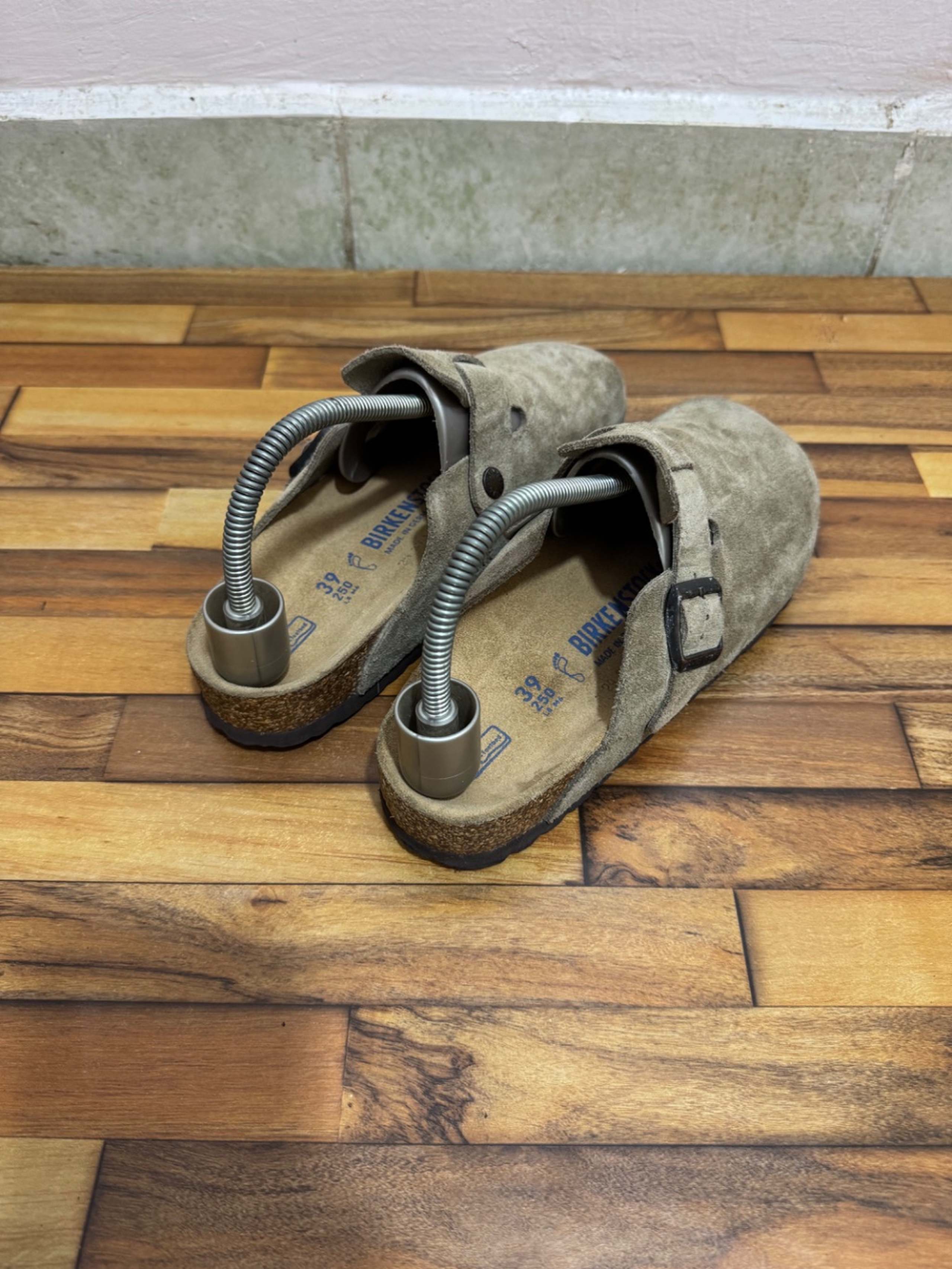 BIRKENSTOCK CLOGS