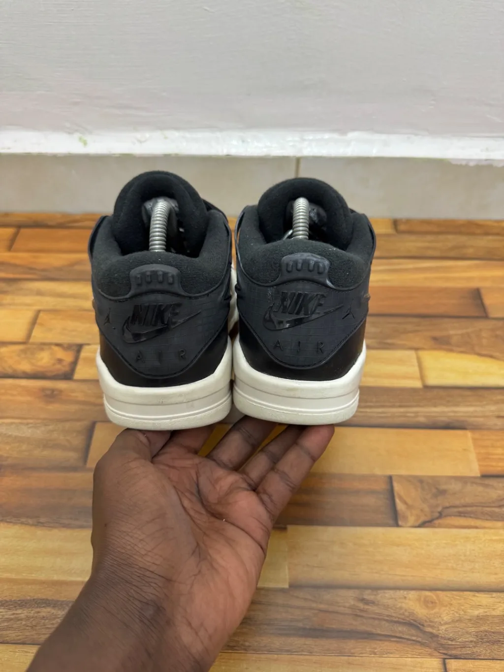 AIR JORDAN 4 RM Sneakers
