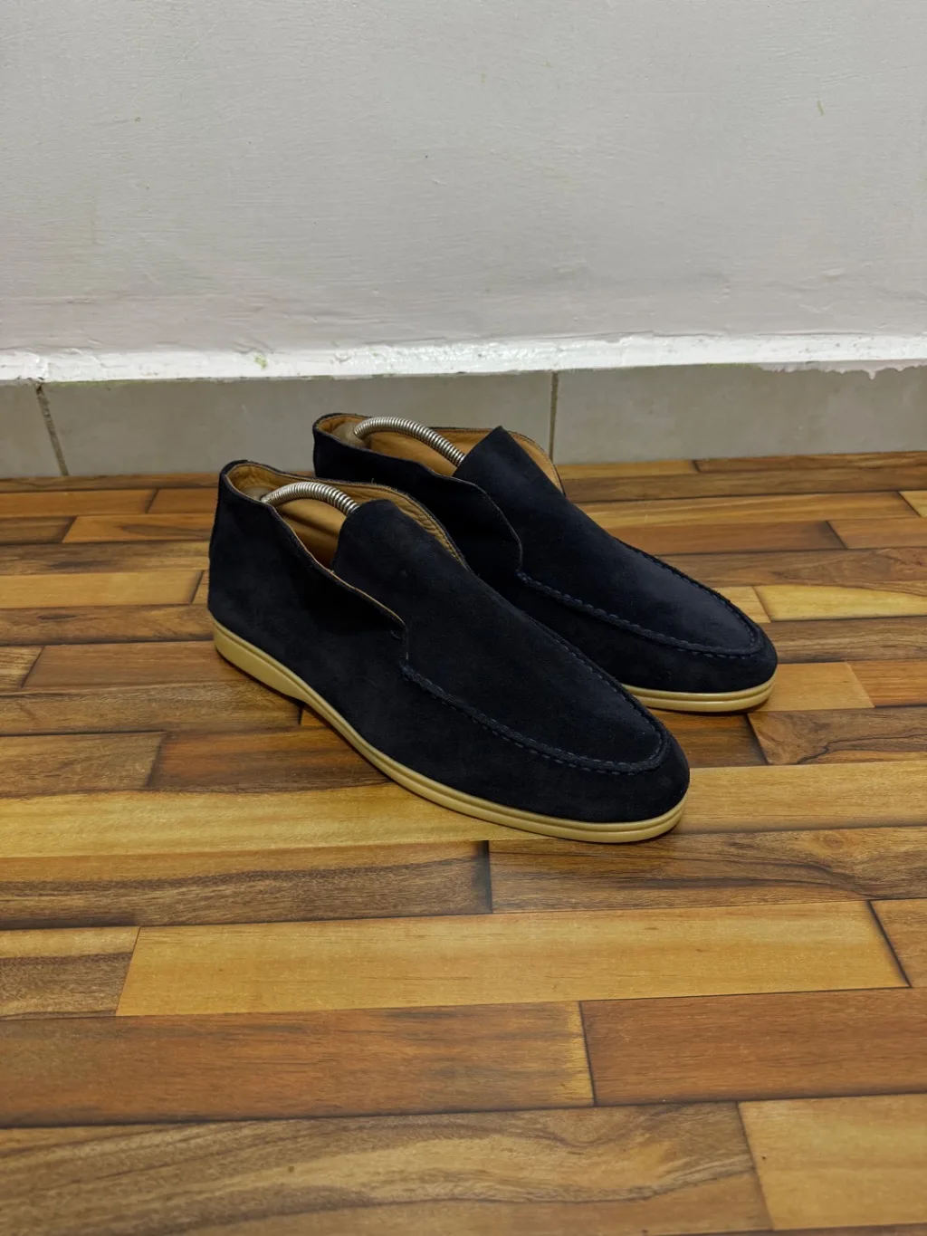 LORO PIANA SUMMER WALK