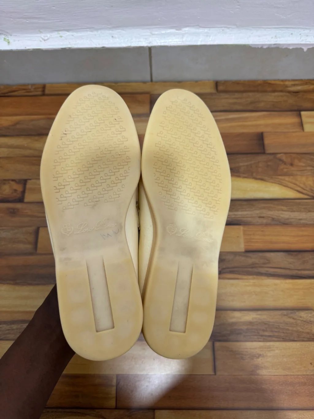 LORO PIANA SUMMER WALK