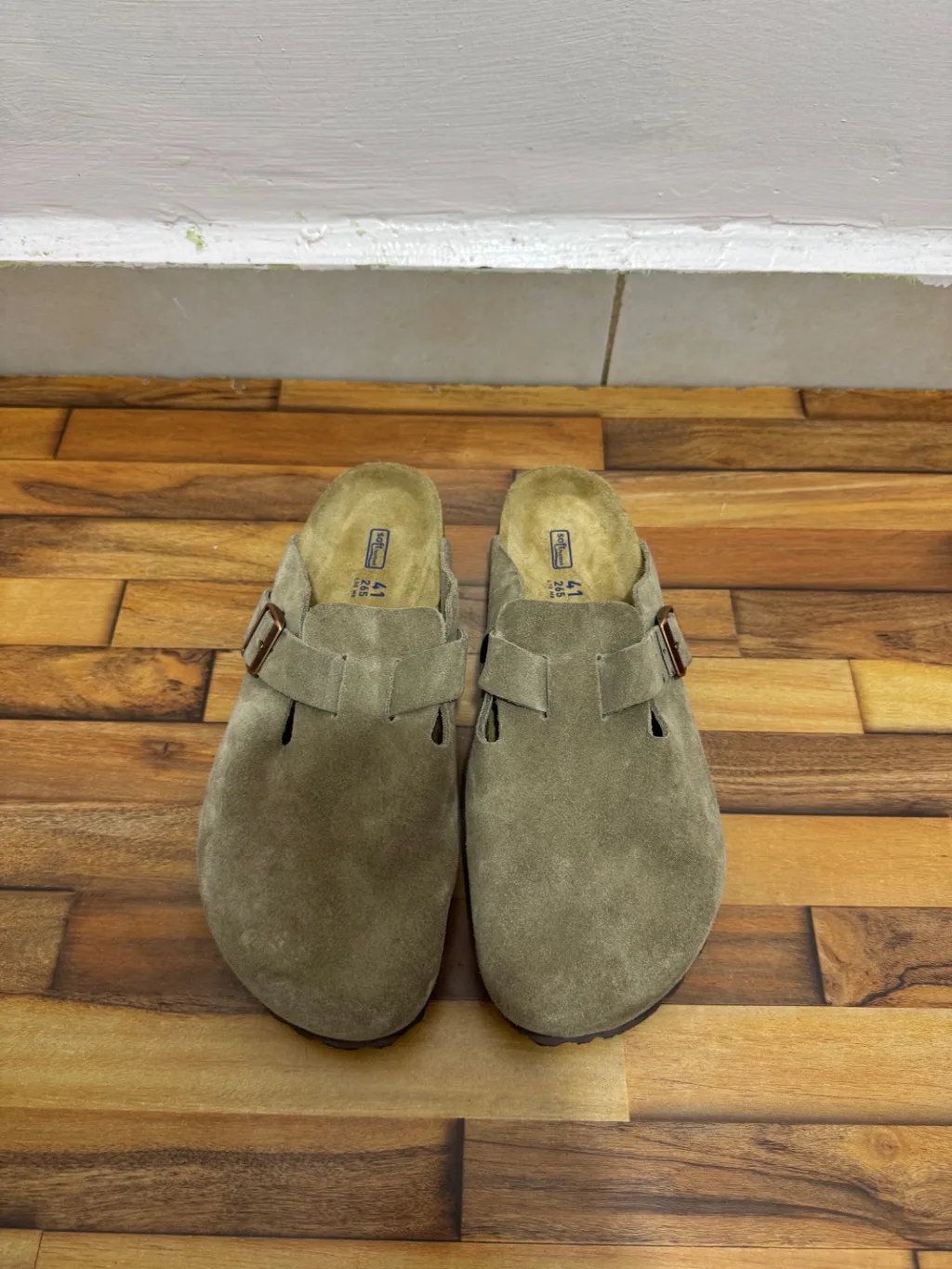 BIRKENSTOCK CLOGS