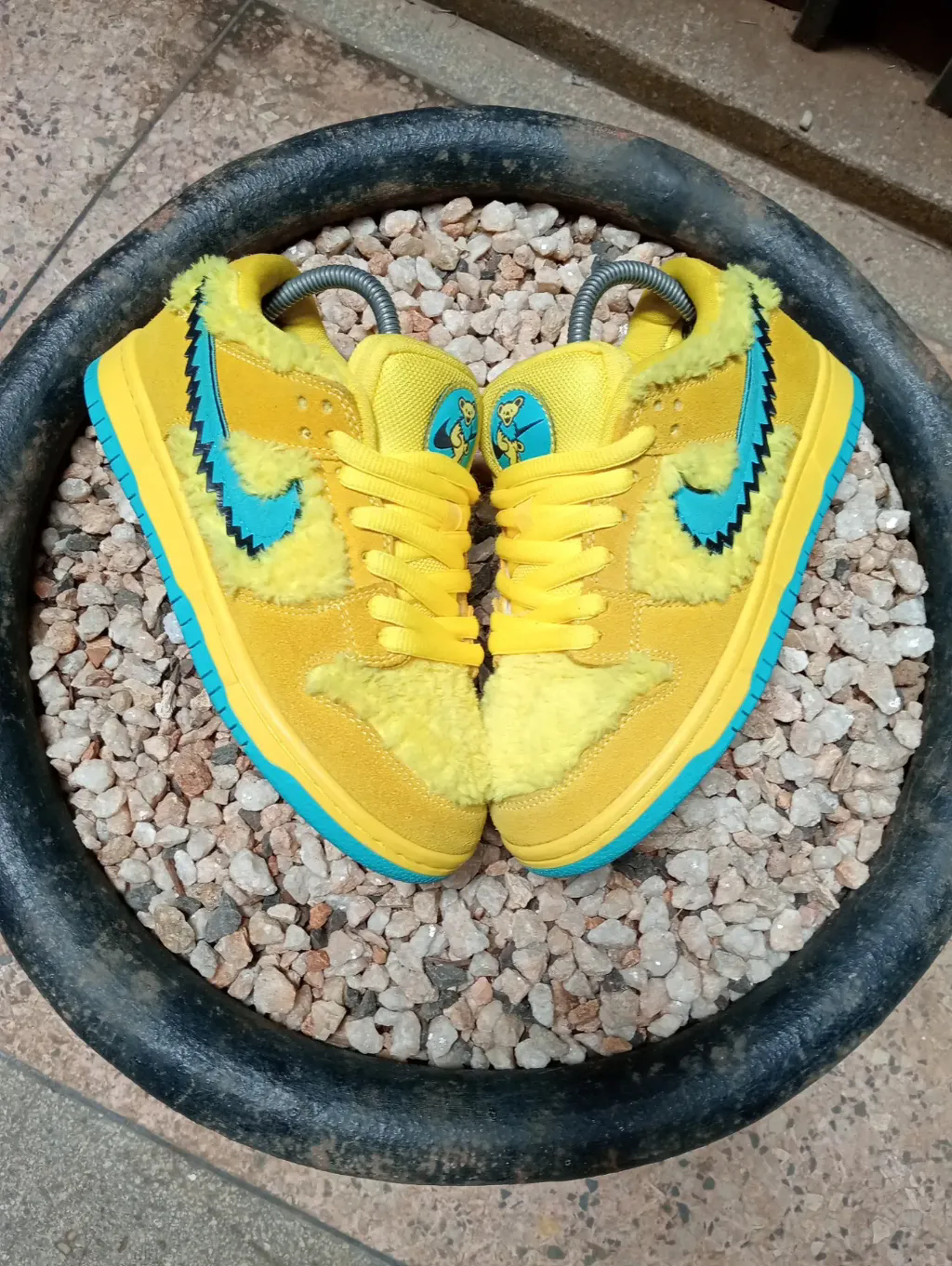 NIKE SB DUNKS 💛