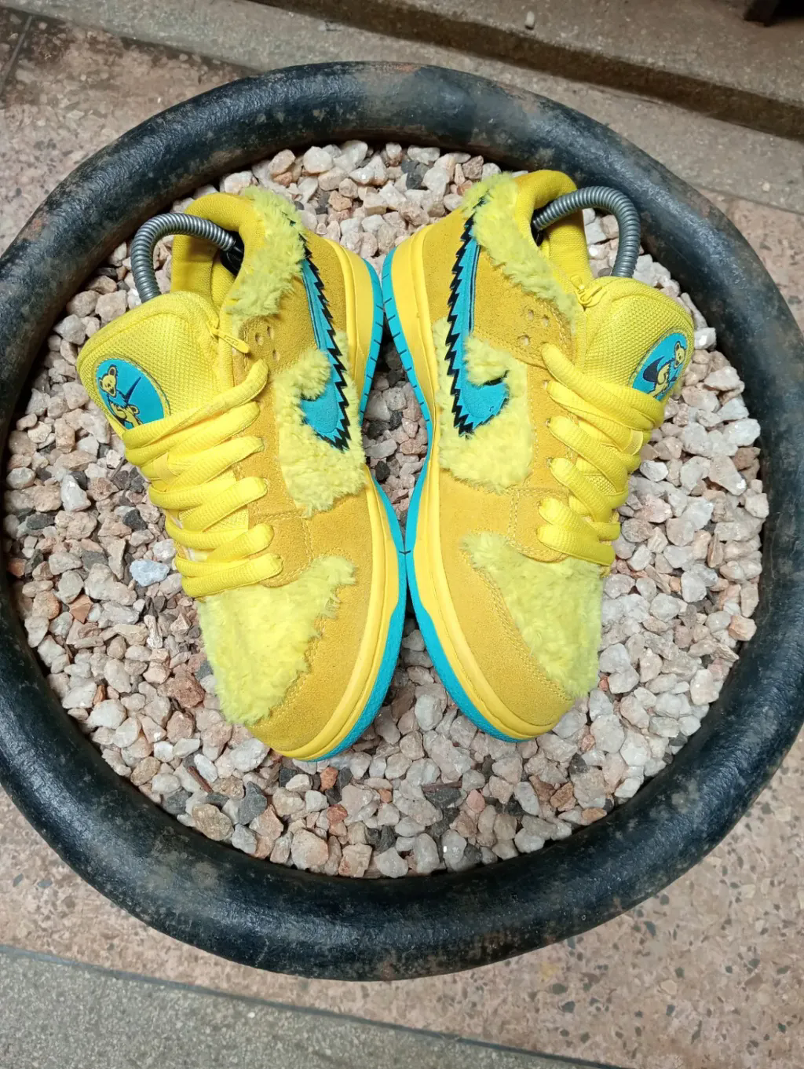 NIKE SB DUNKS 💛