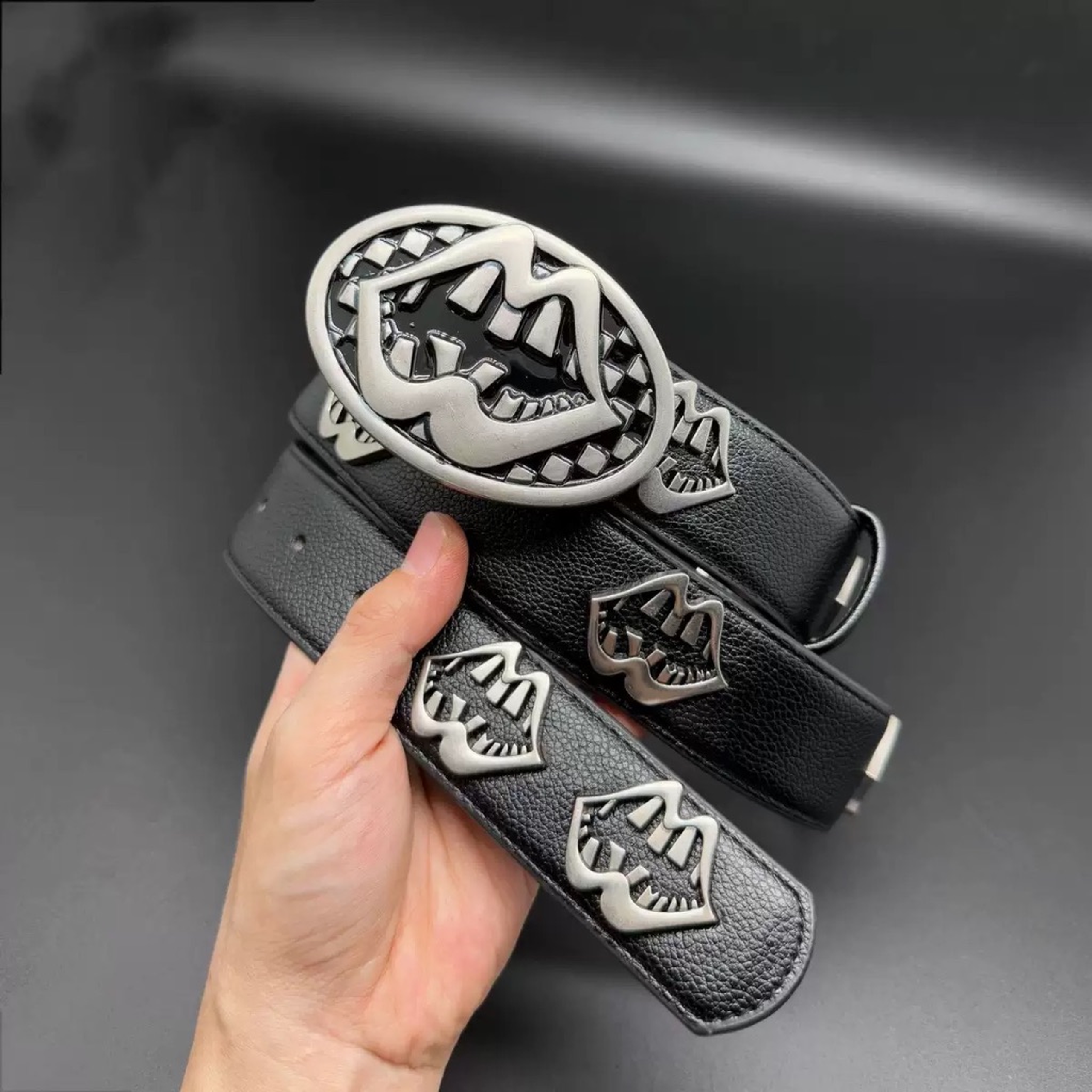 Lip Vintage Belt