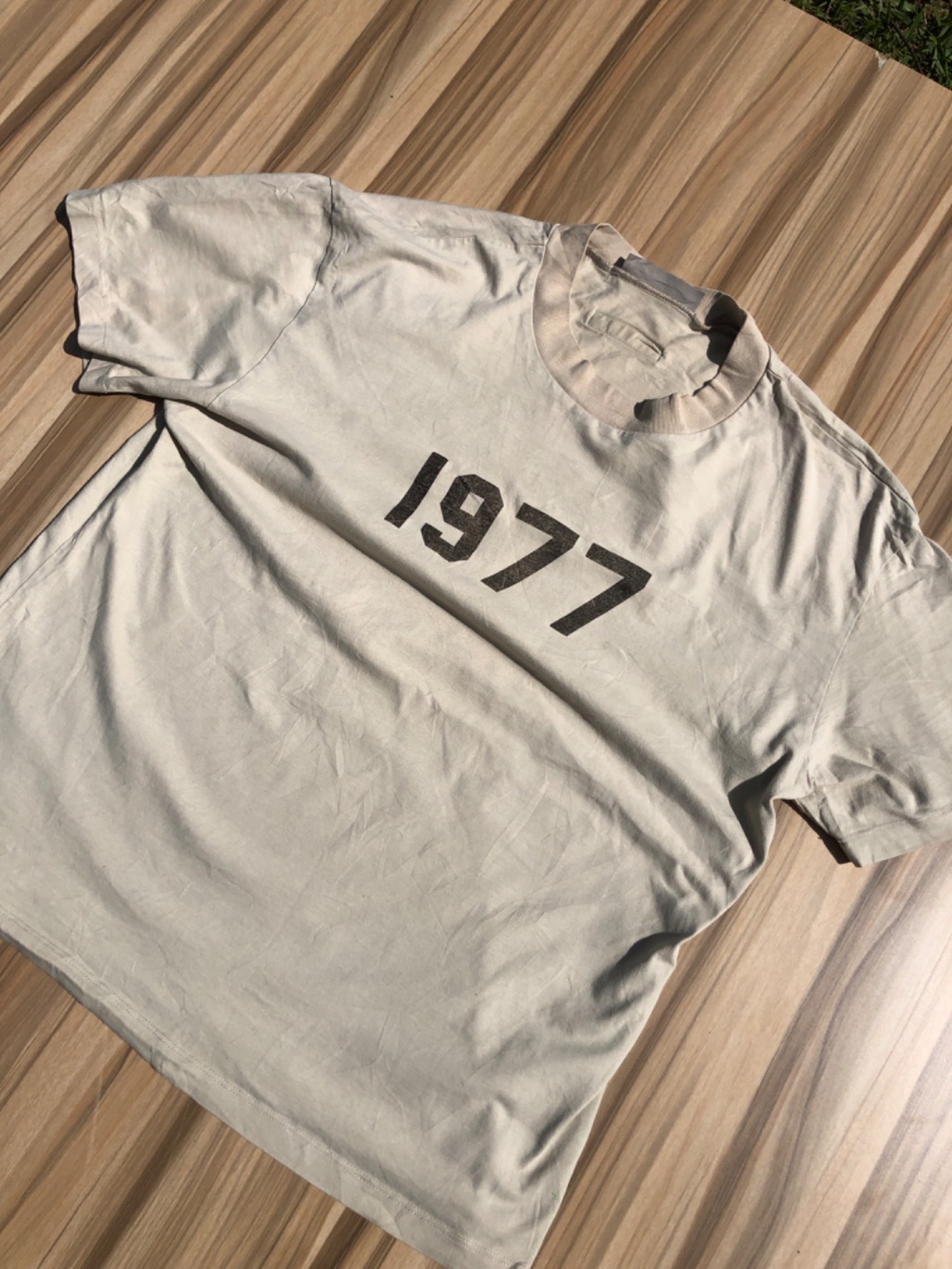 Essentials 1977 tee