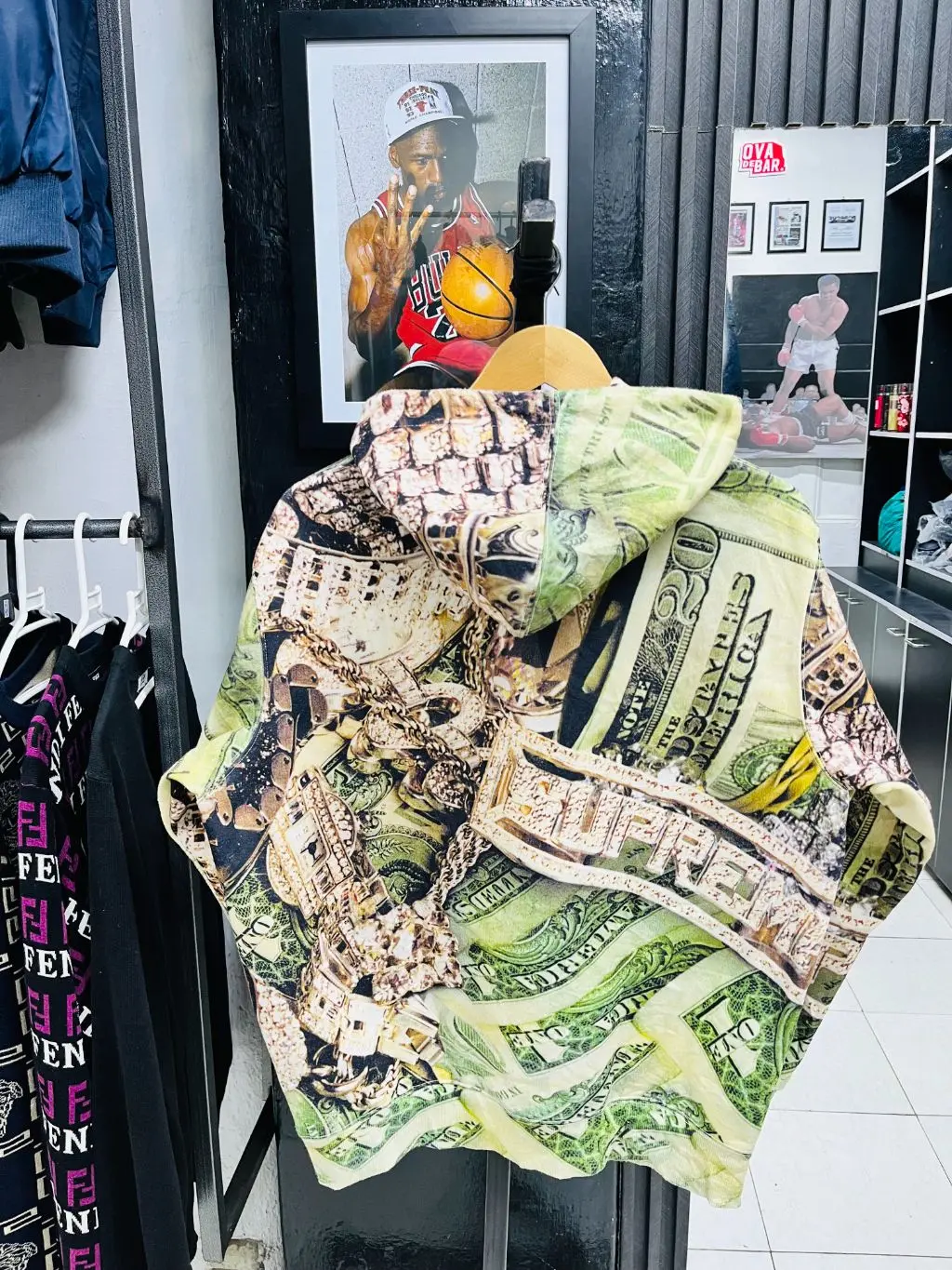 Supreme Hoodie