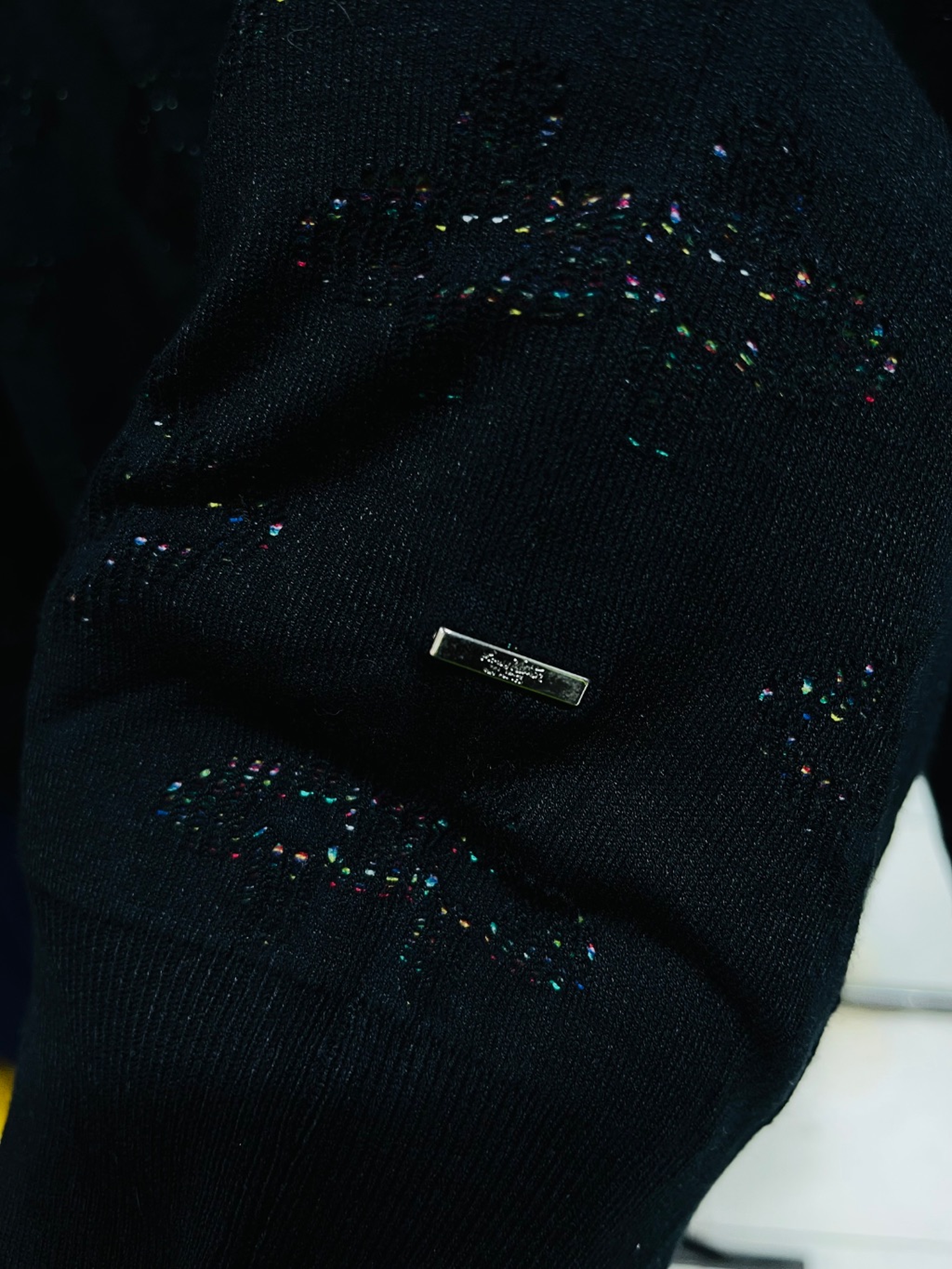LV sweater