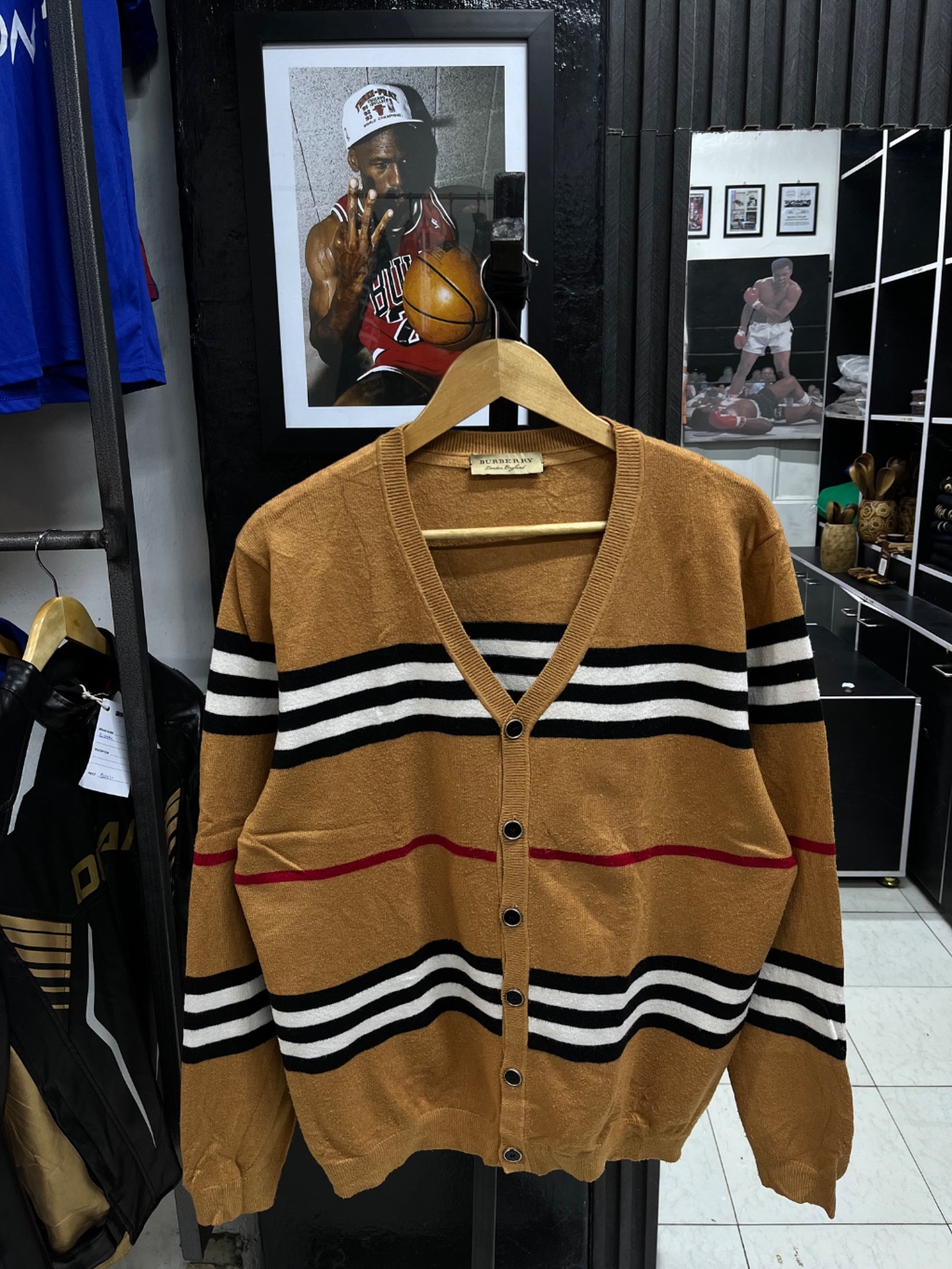 Burberry cardigan 