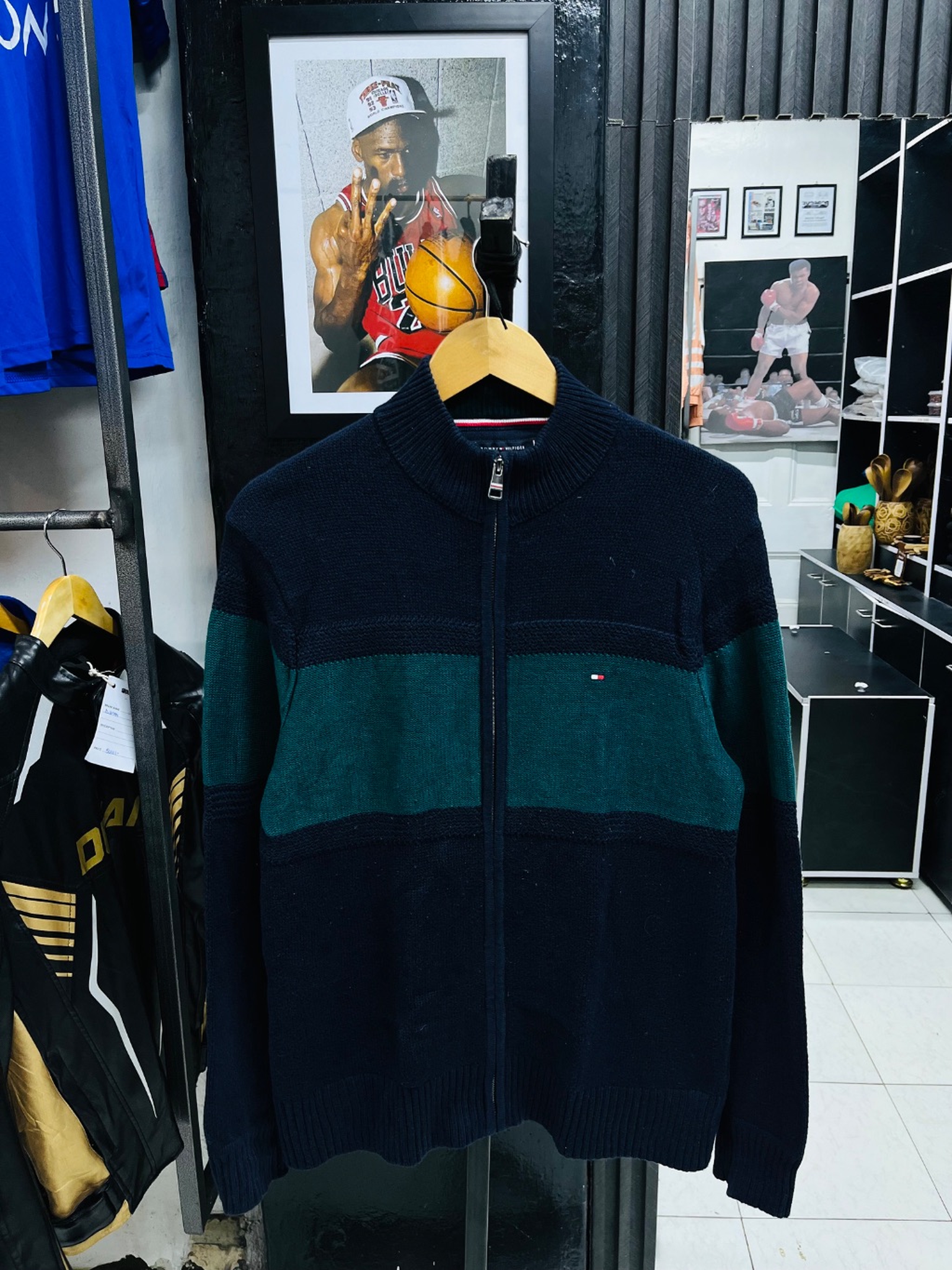 Tommy Hilfiger sweater 