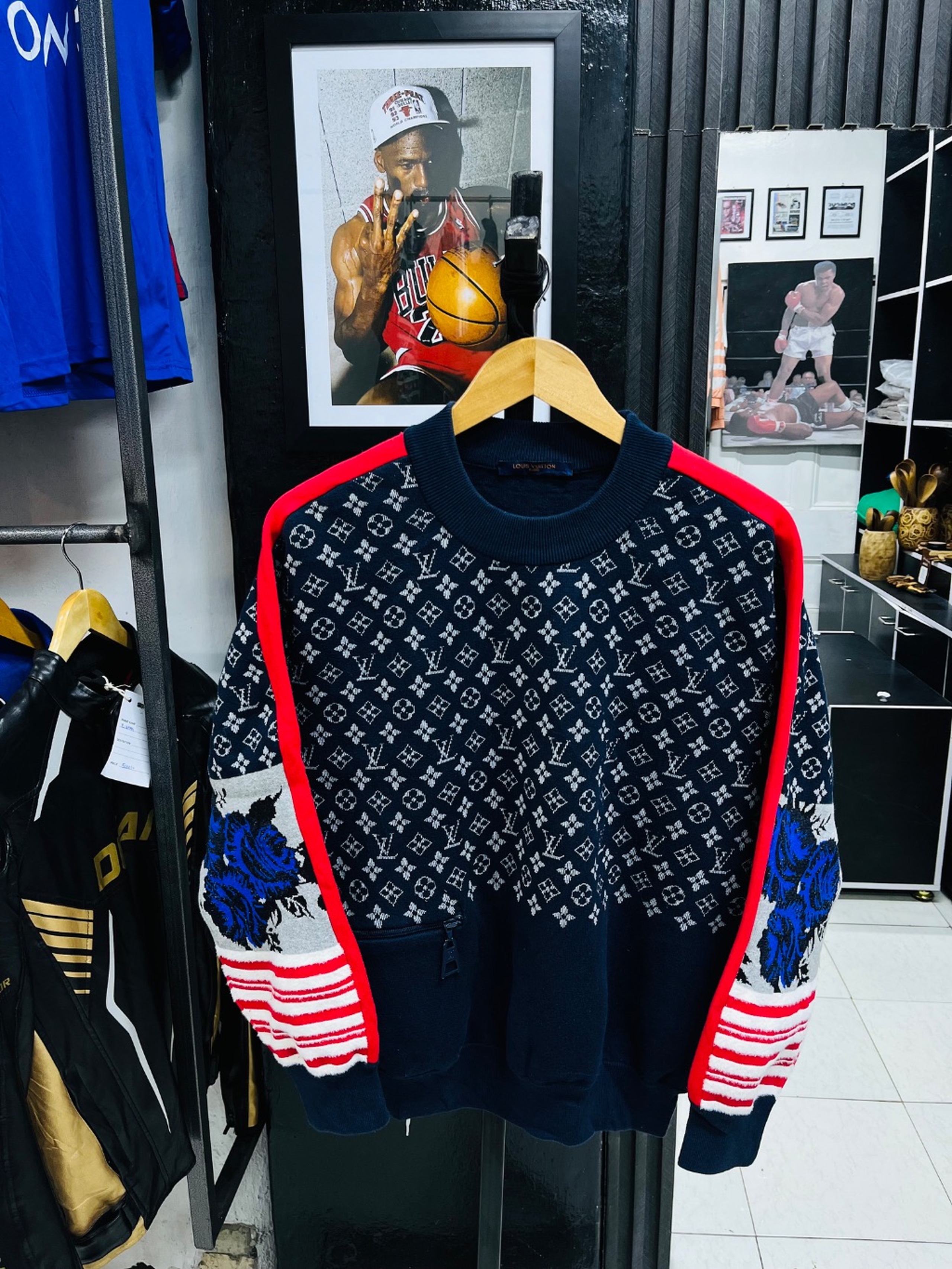 LV sweater