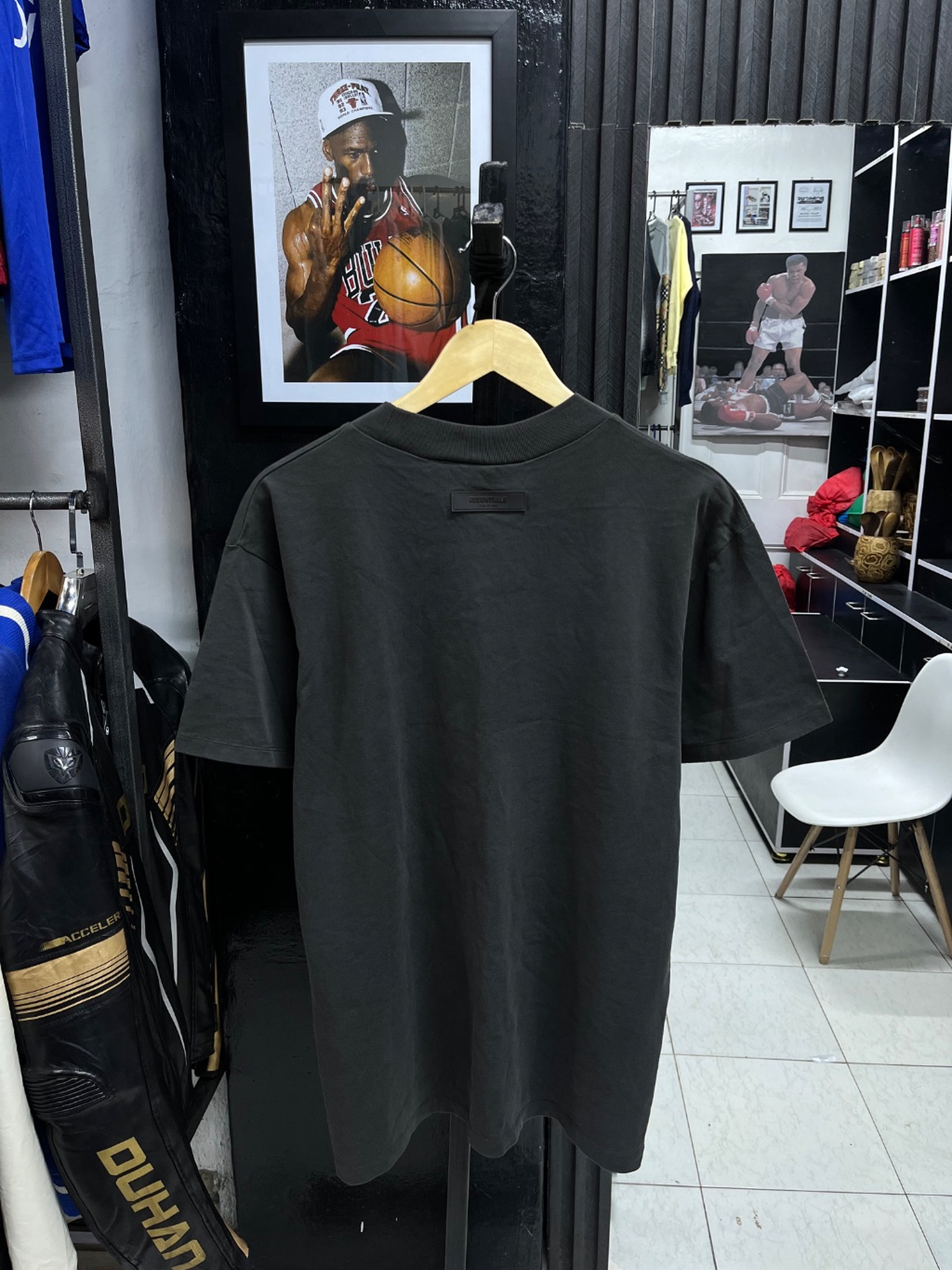 Essentials tshirt