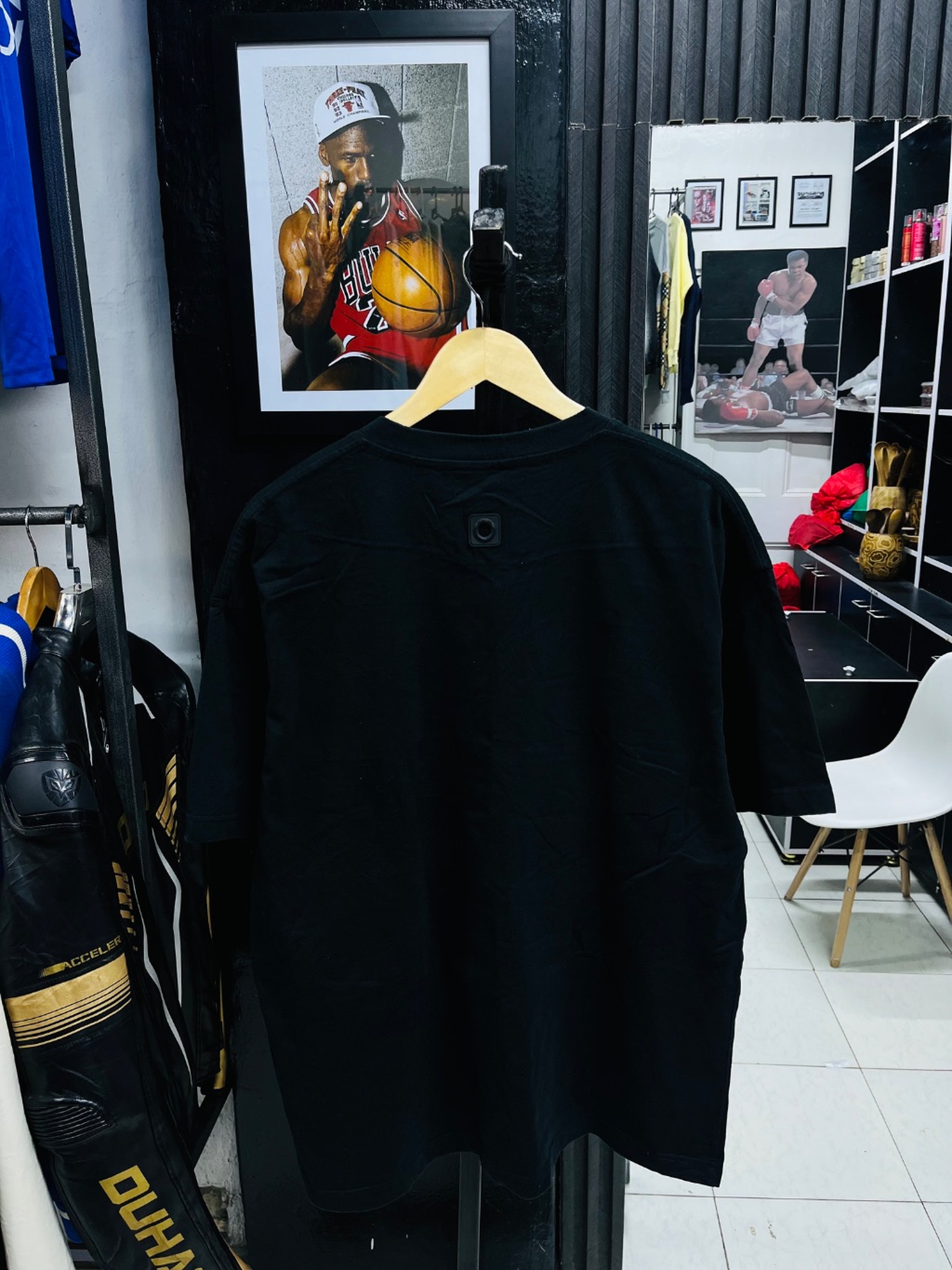 Graphic tshirt