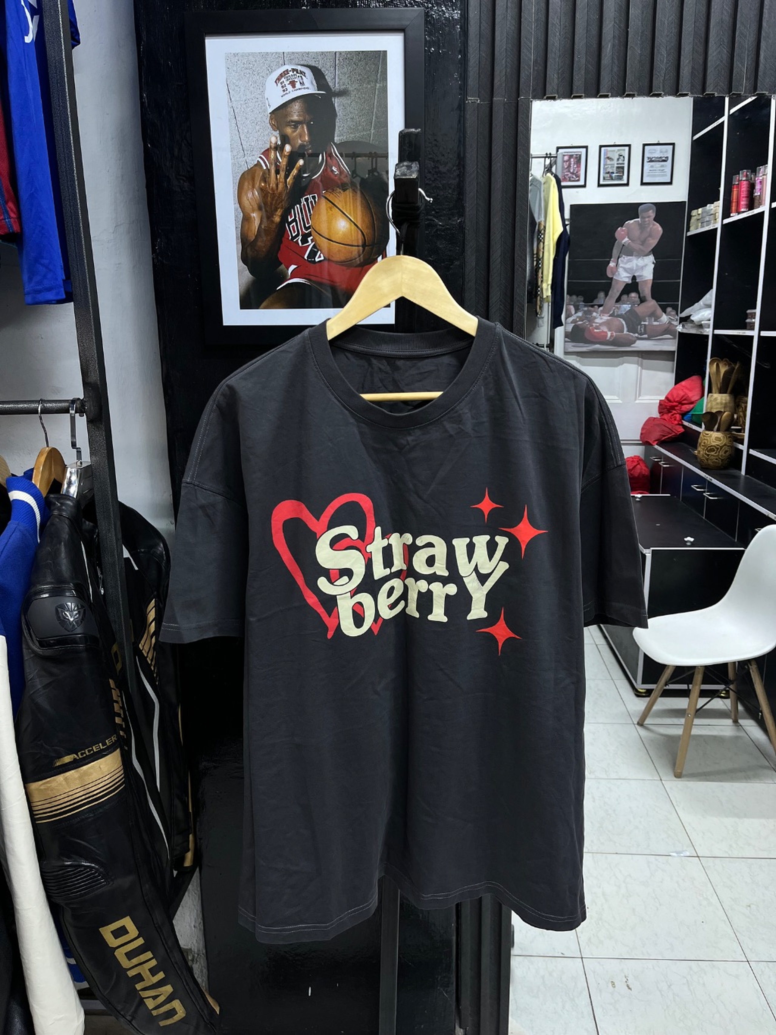 Graphic tshirt