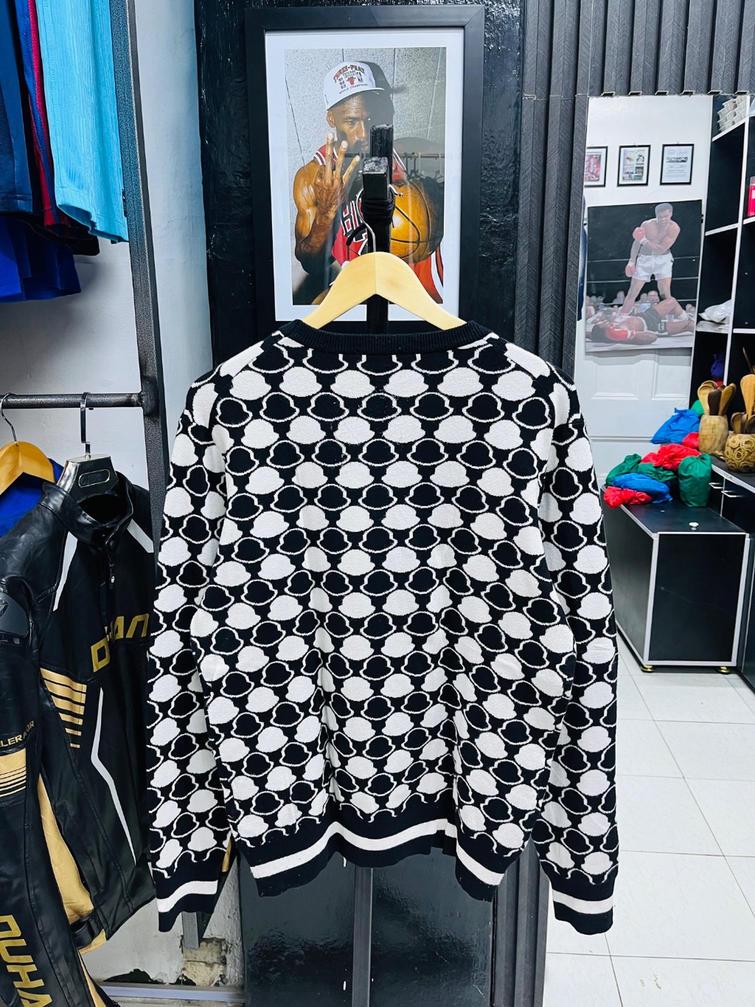 Moncler sweater