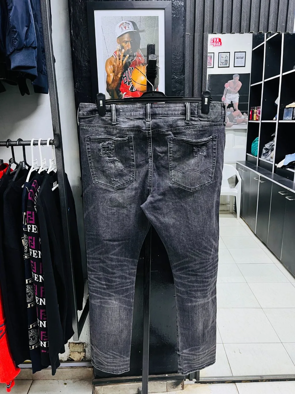 American Eagle Ragged jeans