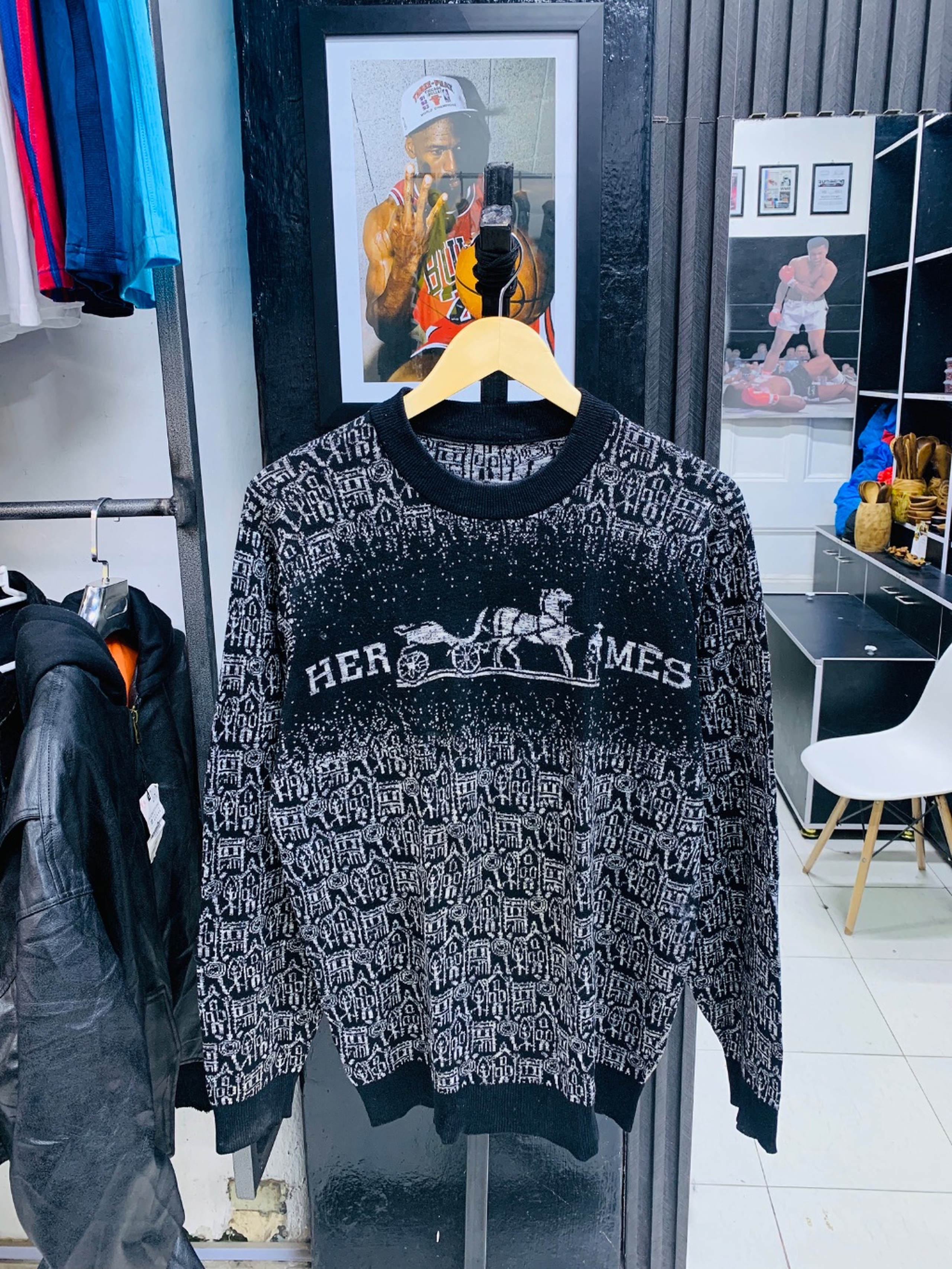 Hermes sweater