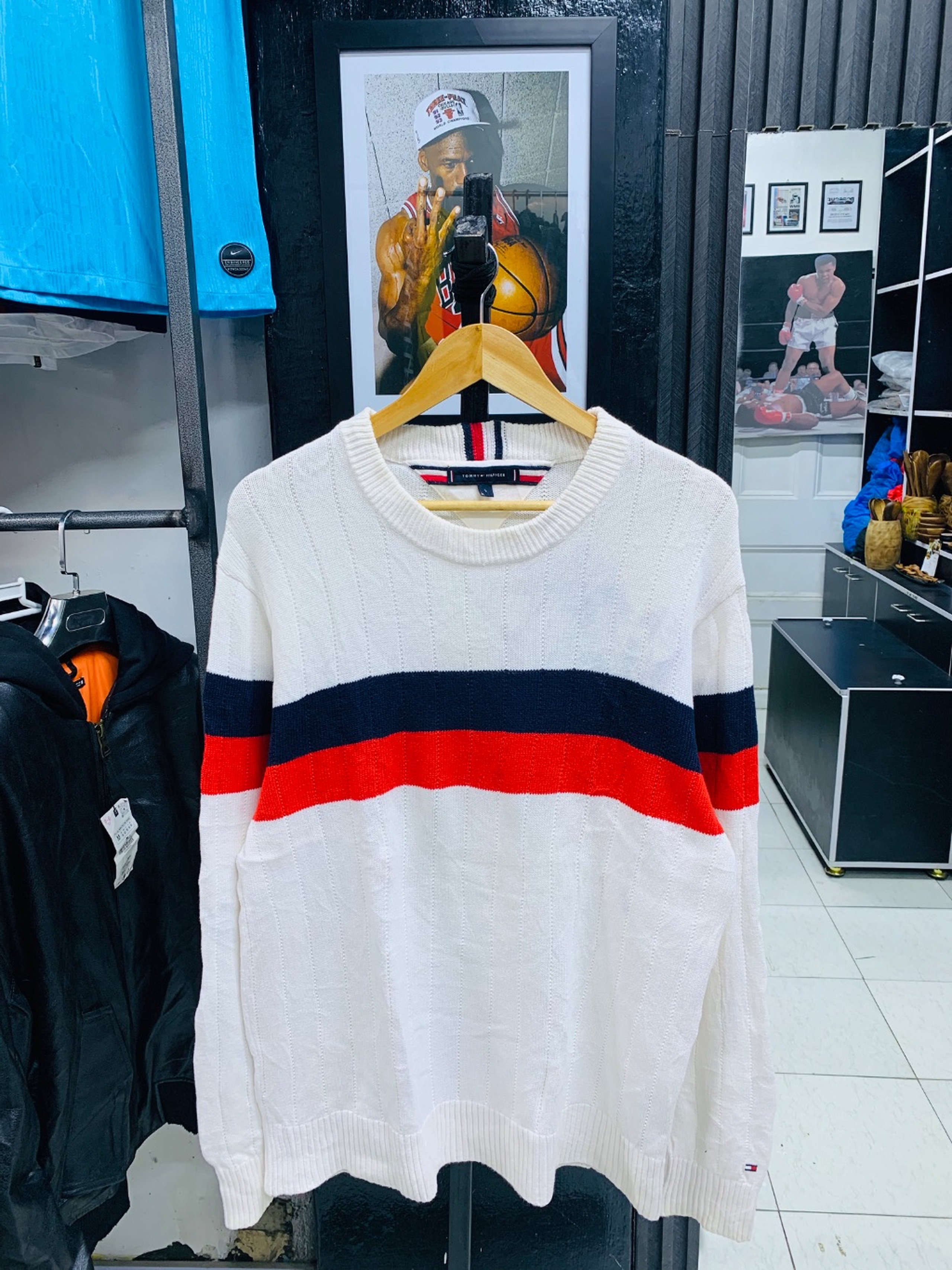 Tommy Hilfiger sweater