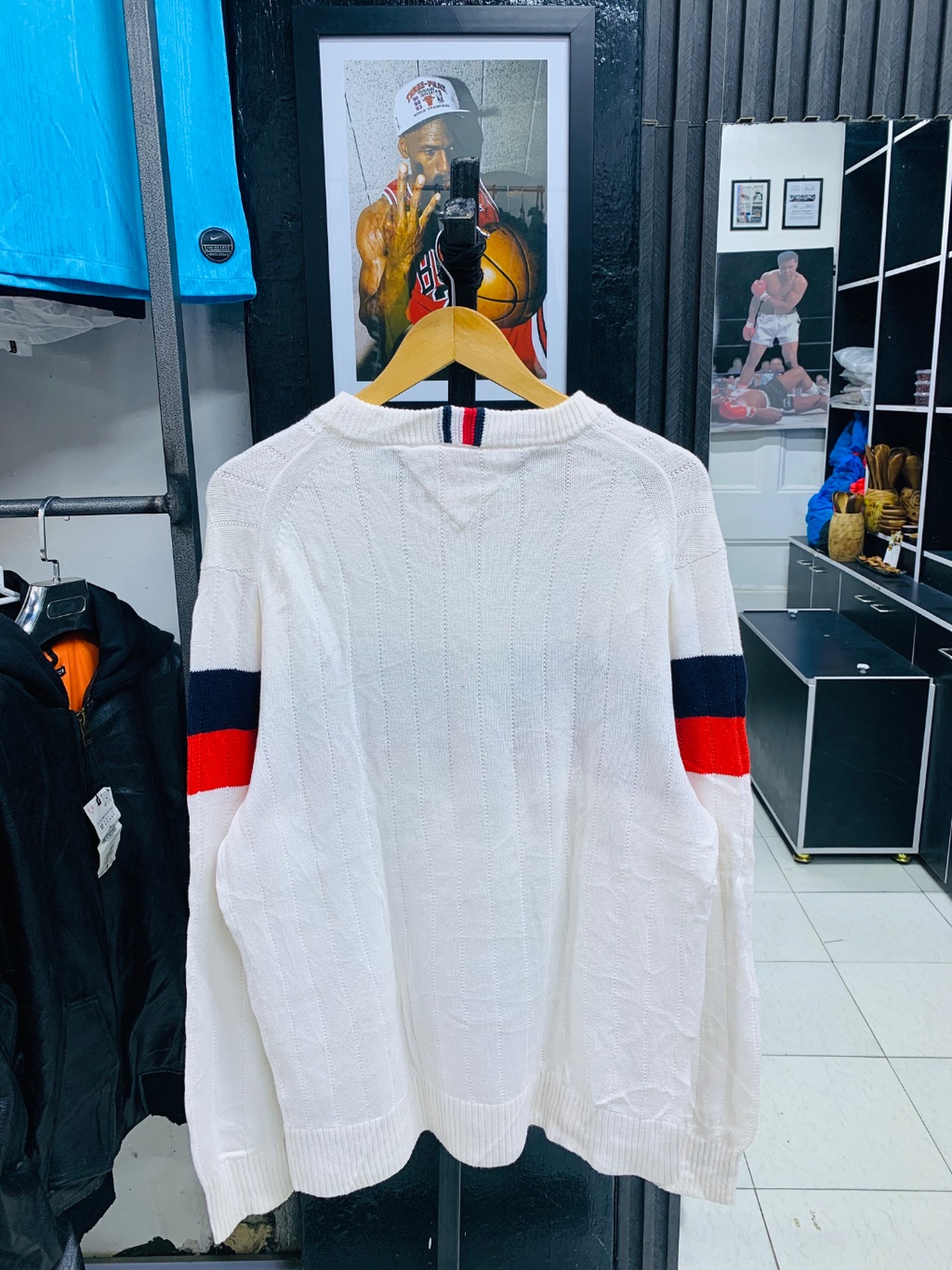 Tommy Hilfiger sweater
