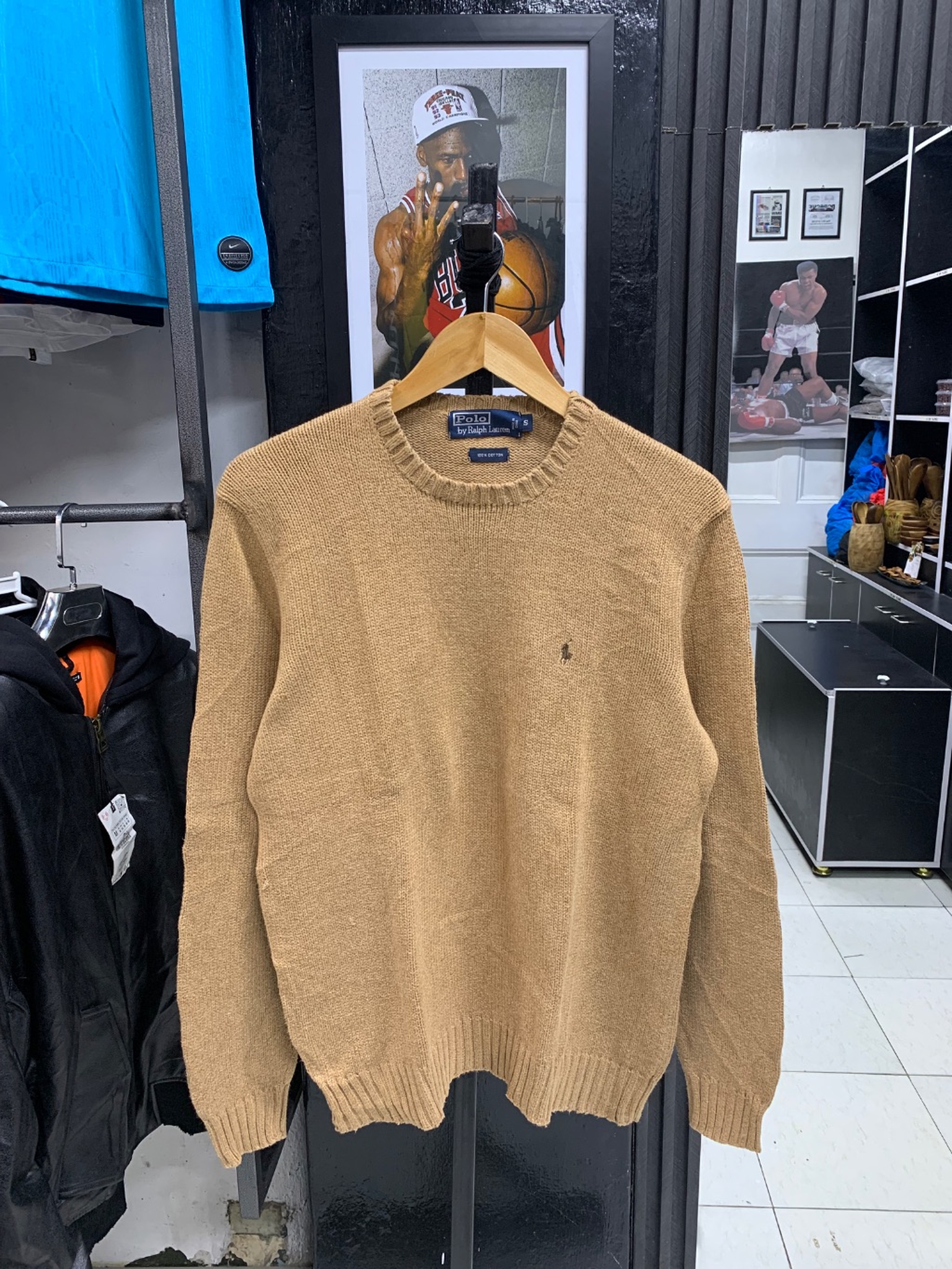 Polo sweater