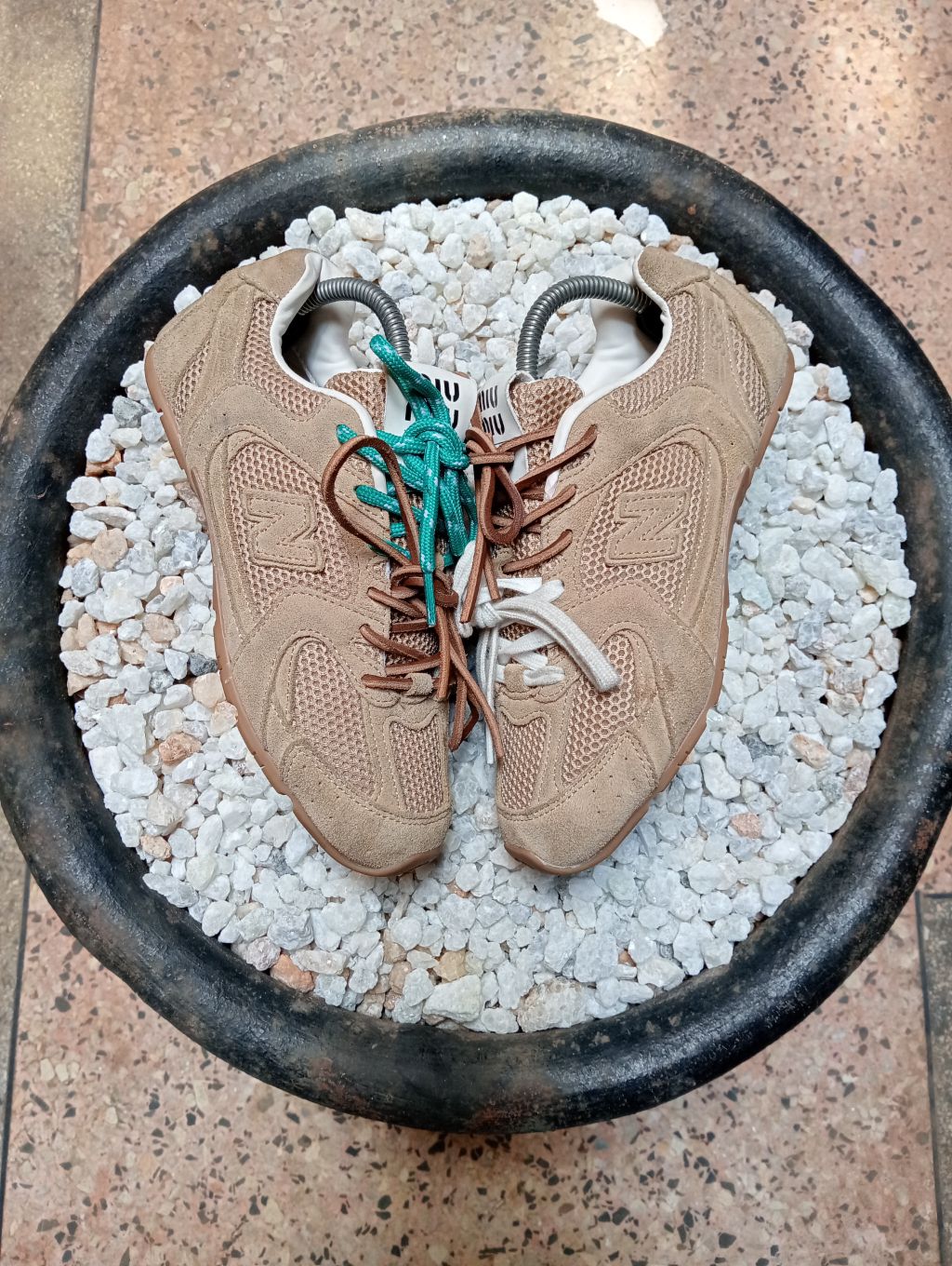 NEWBALANCE 530 X MIUMIU 🤎