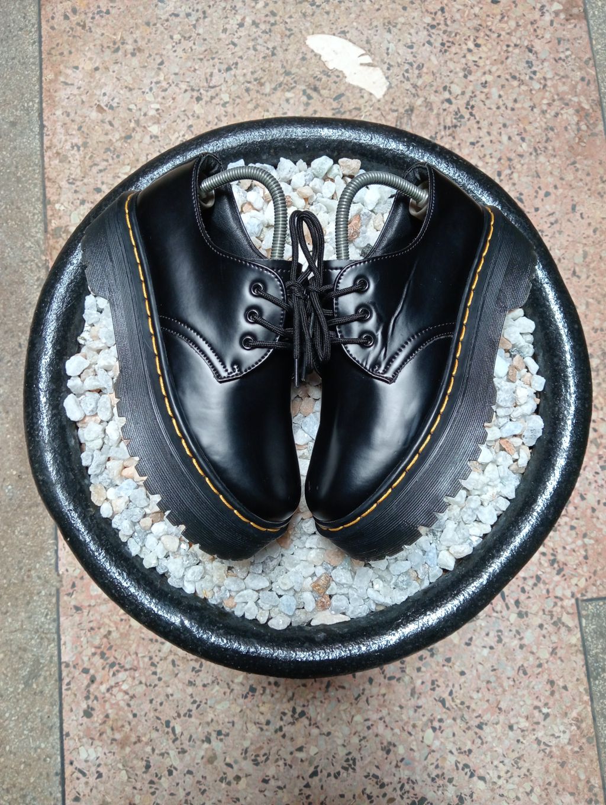 DR MARTENS 