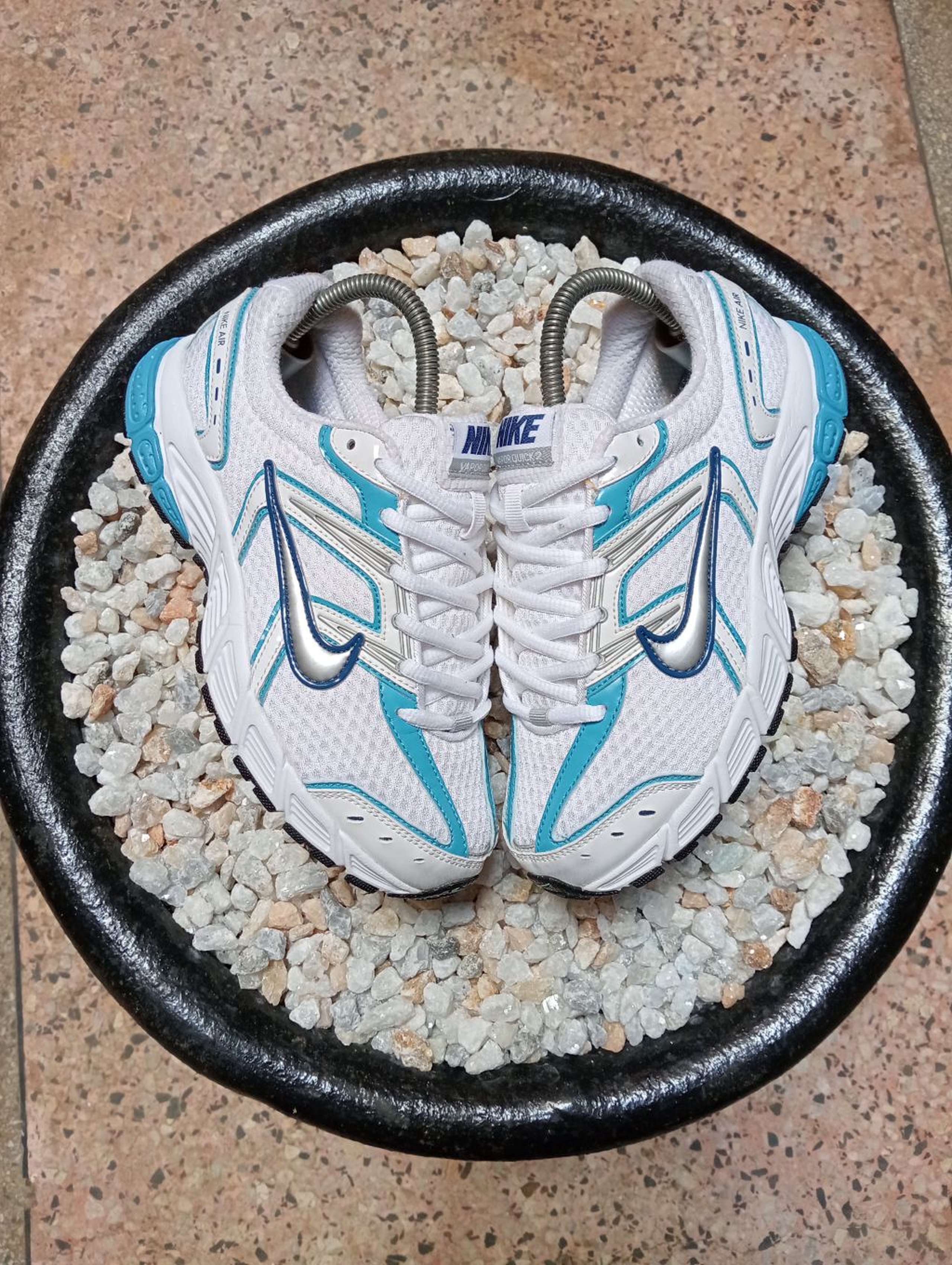NIKE VOMERO 