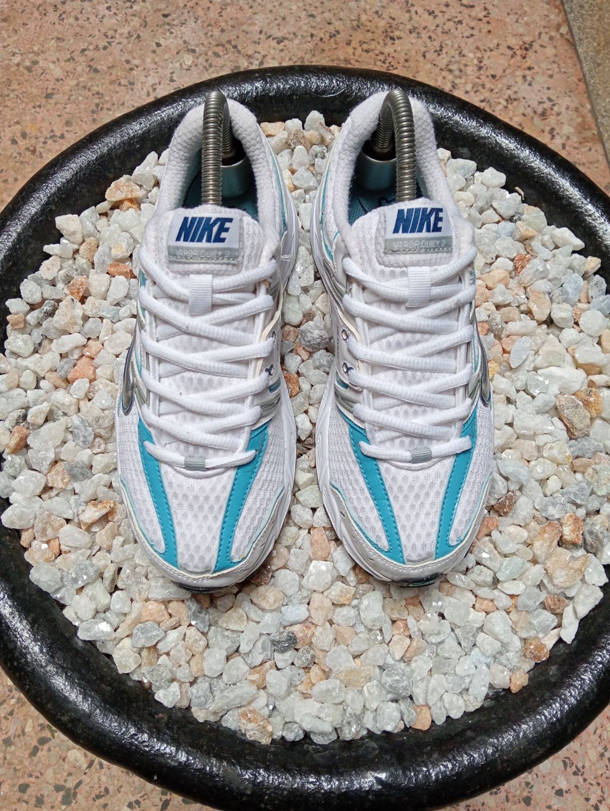 NIKE VOMERO 