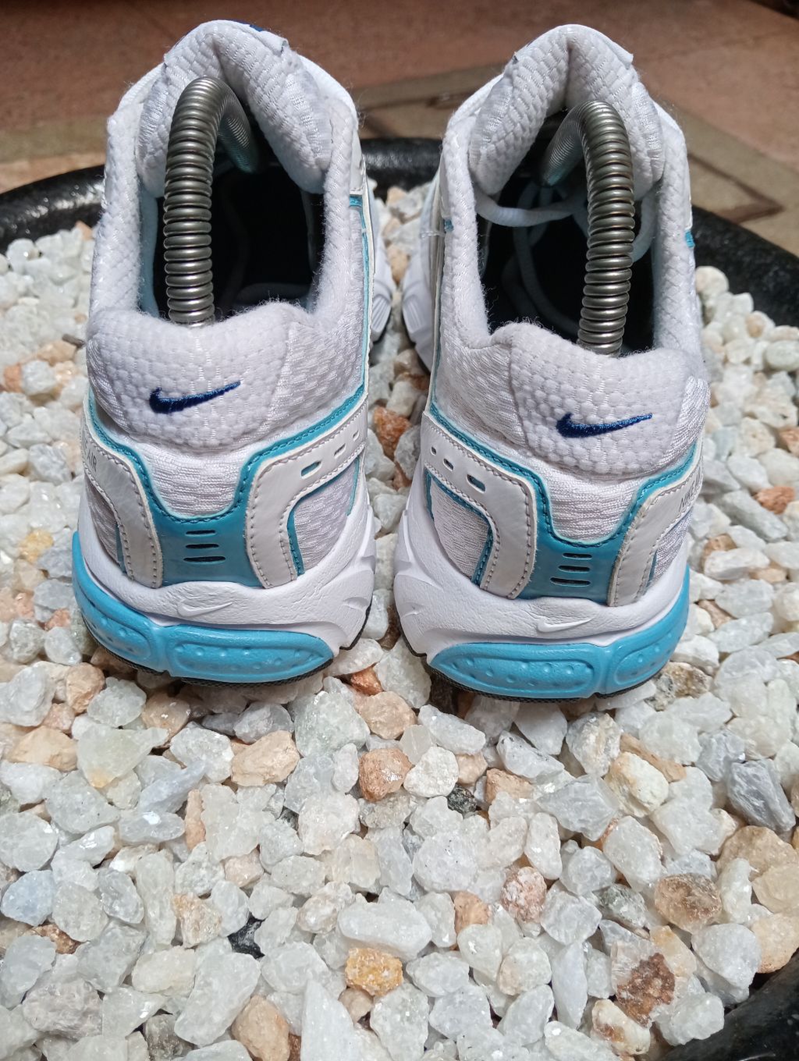 NIKE VOMERO 
