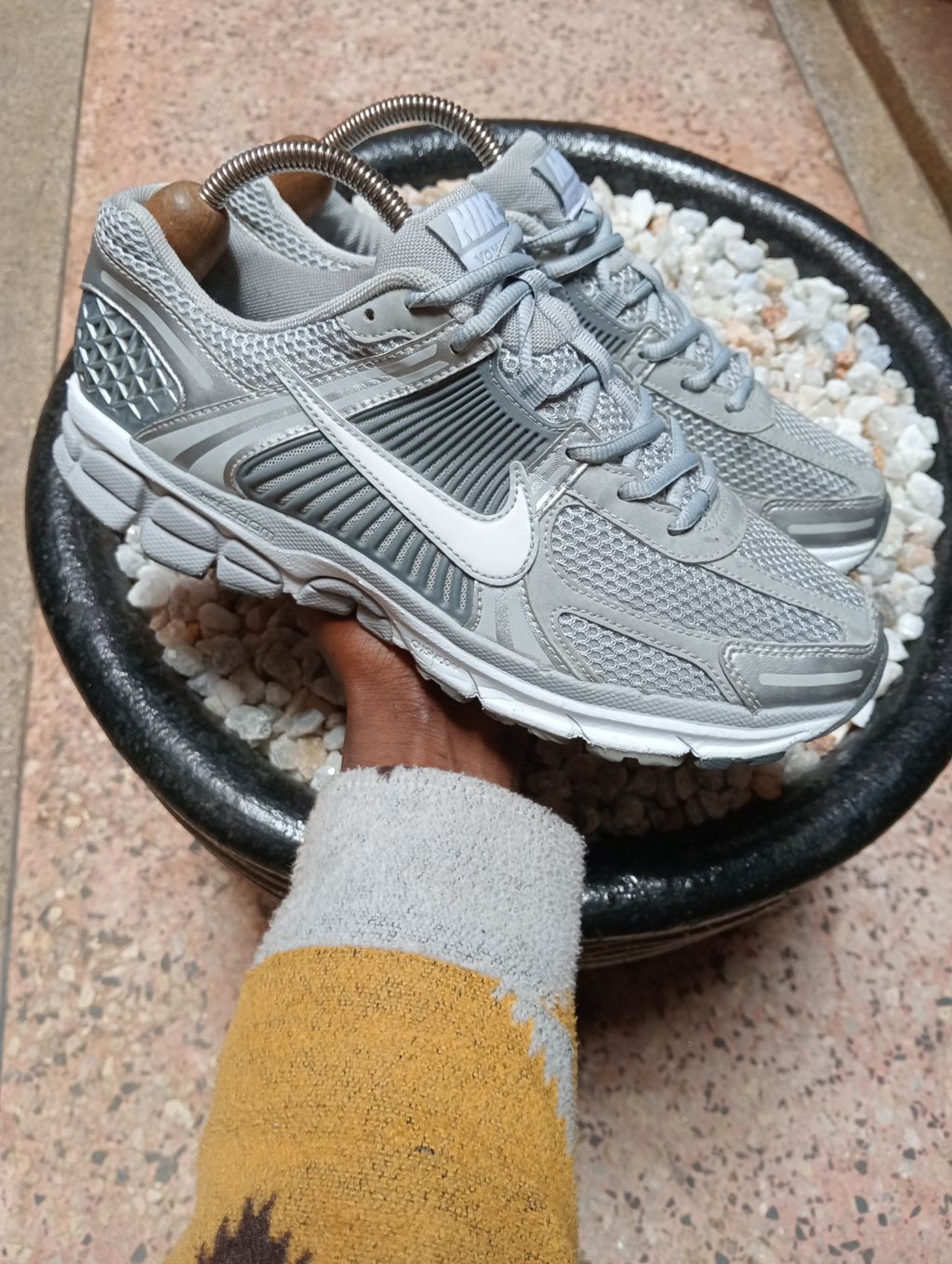 NIKE VOMERO 5 