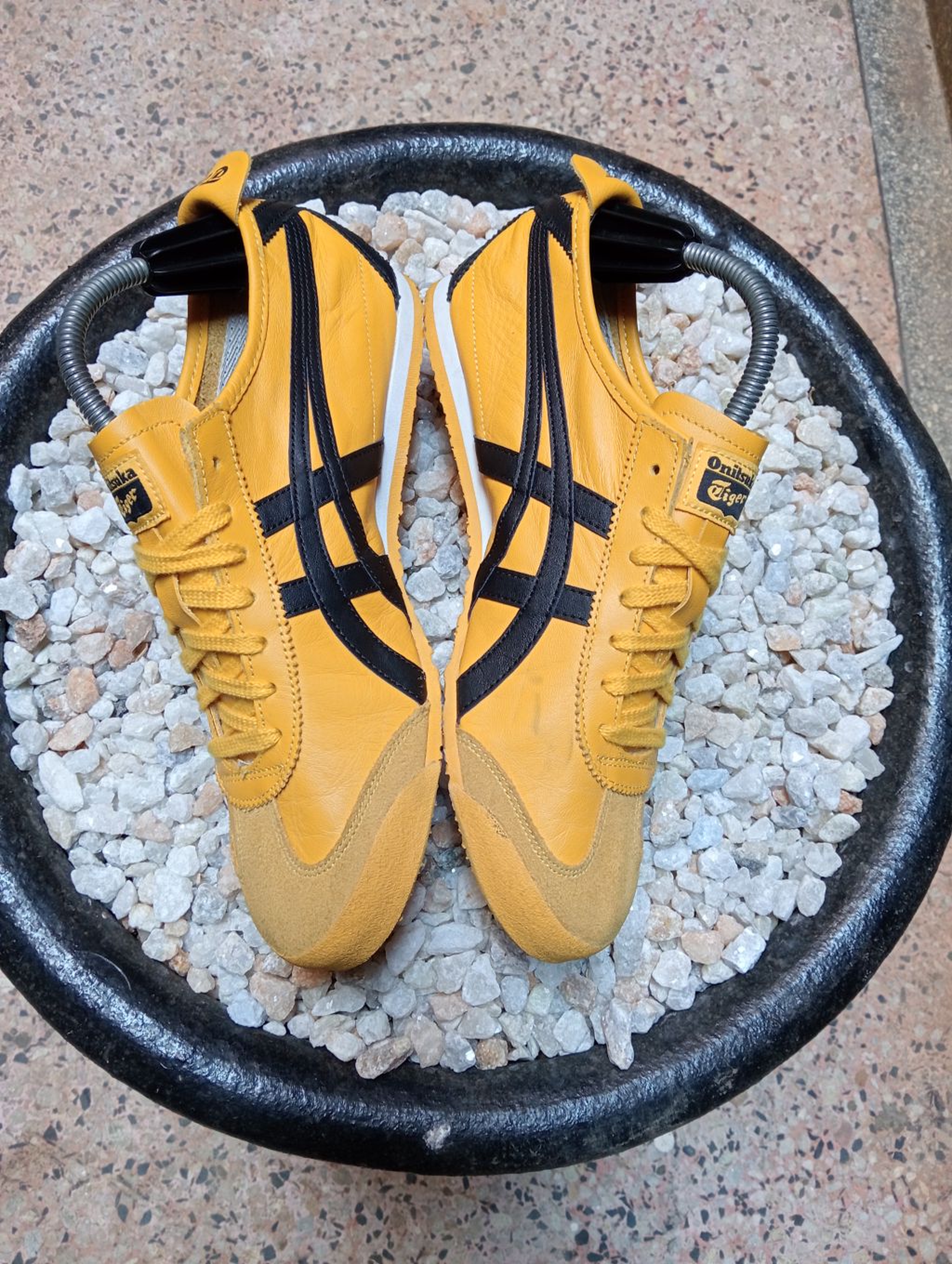 ONITSUKA TIGER 