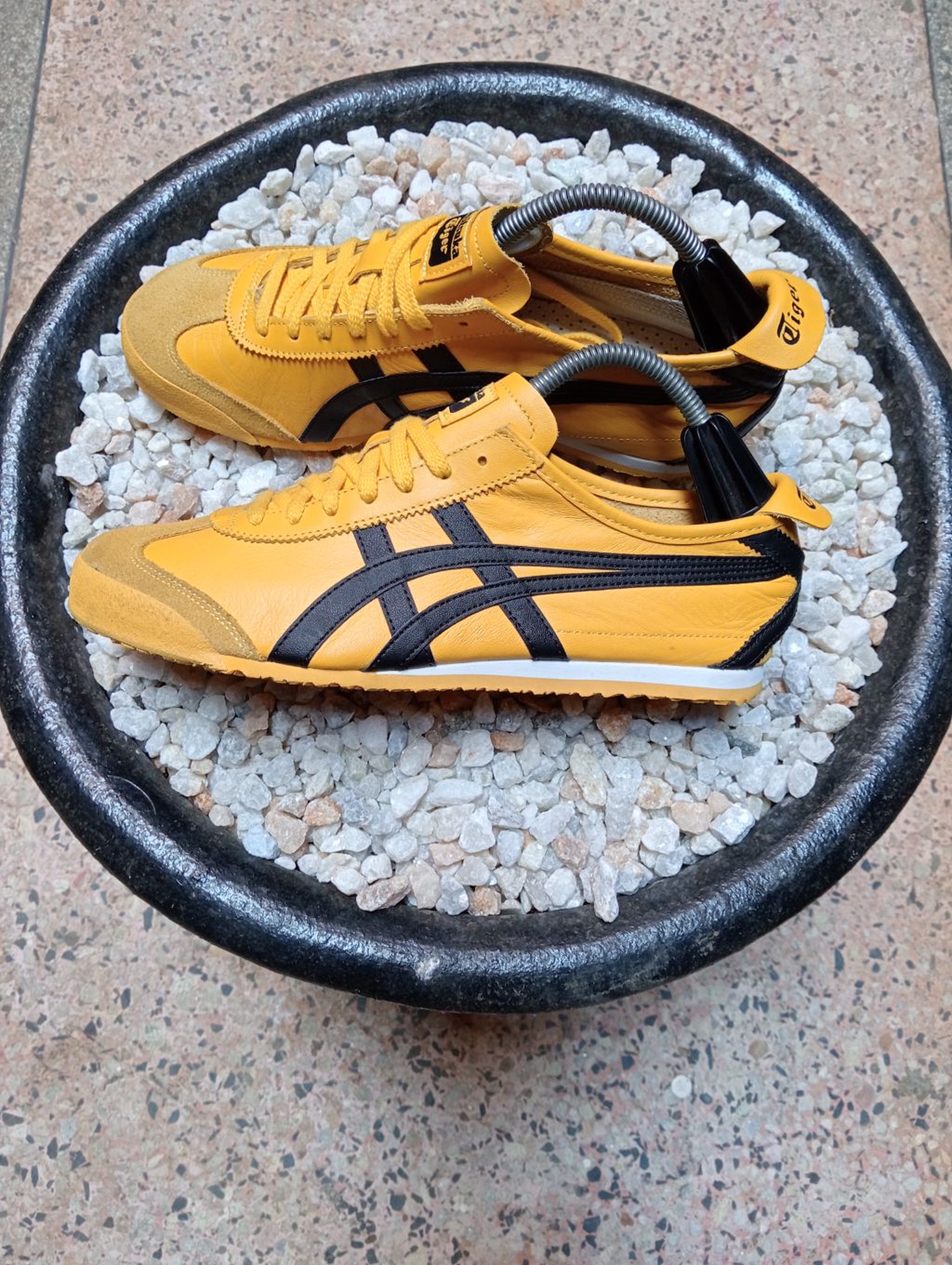 ONITSUKA TIGER 