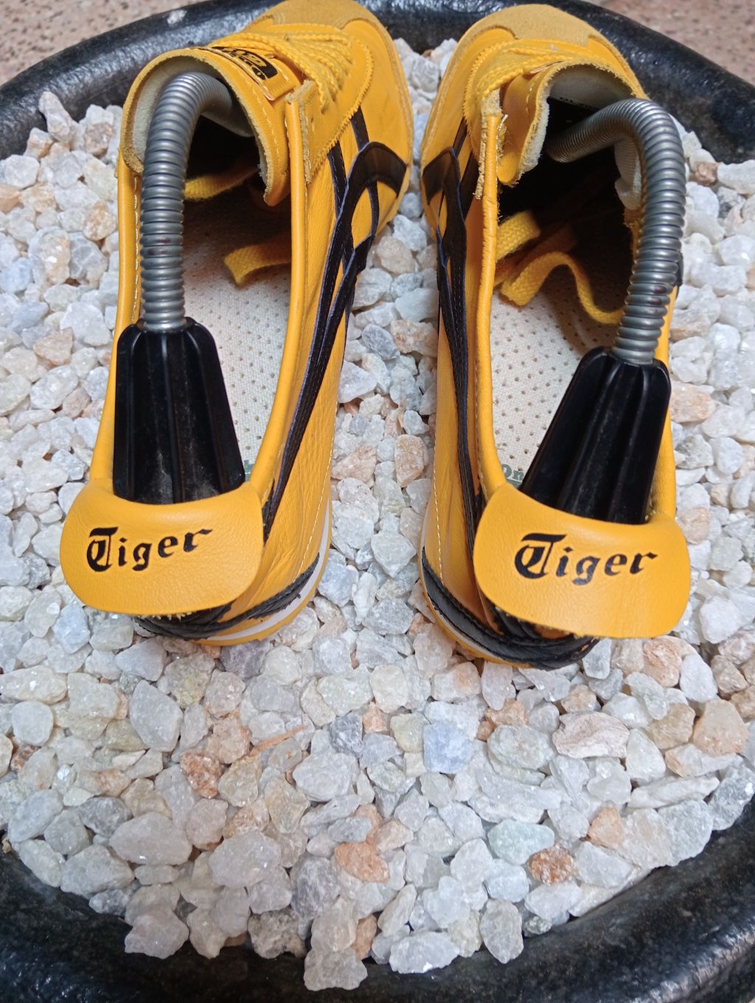 ONITSUKA TIGER 