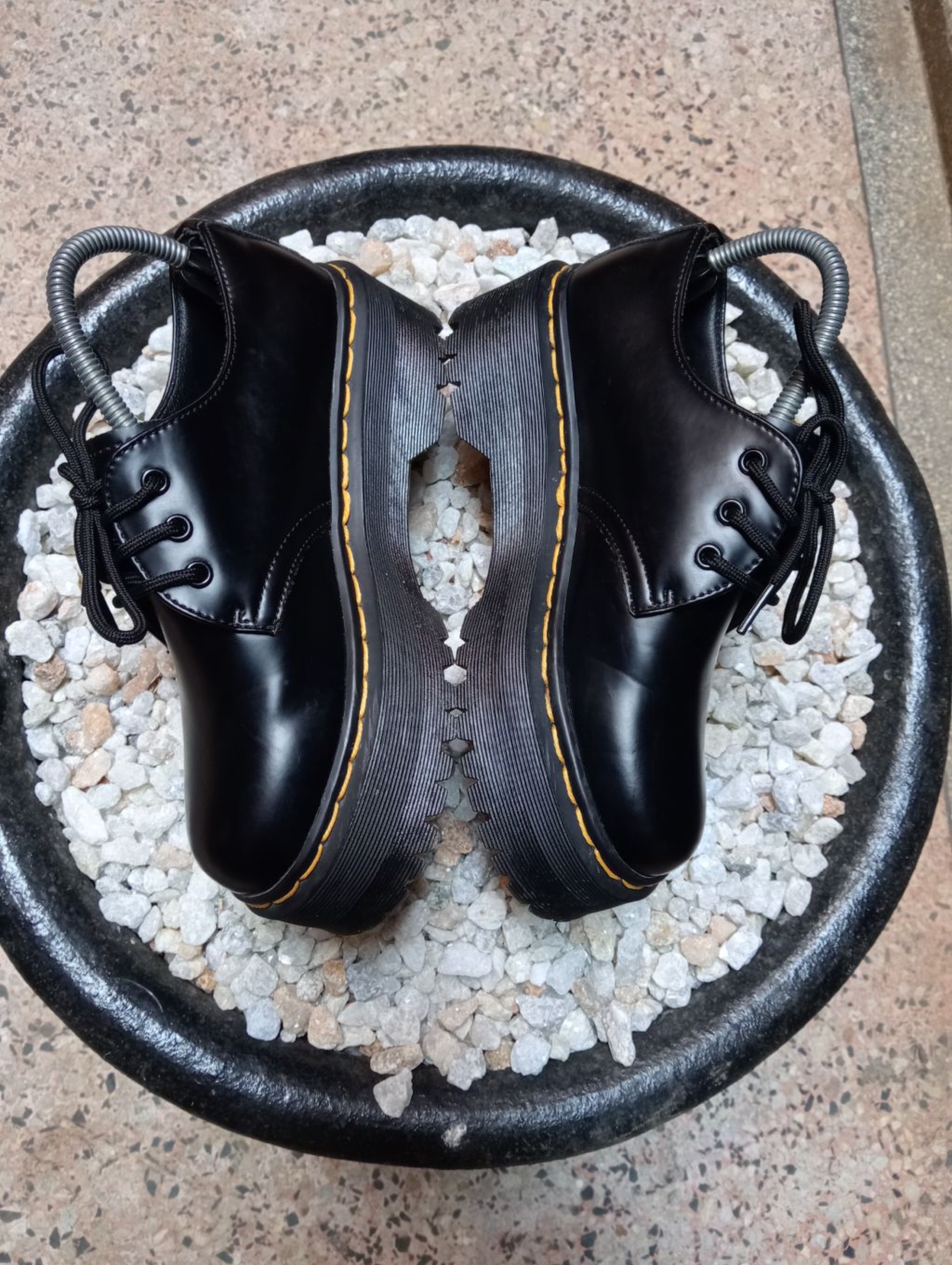 DR MARTENS 