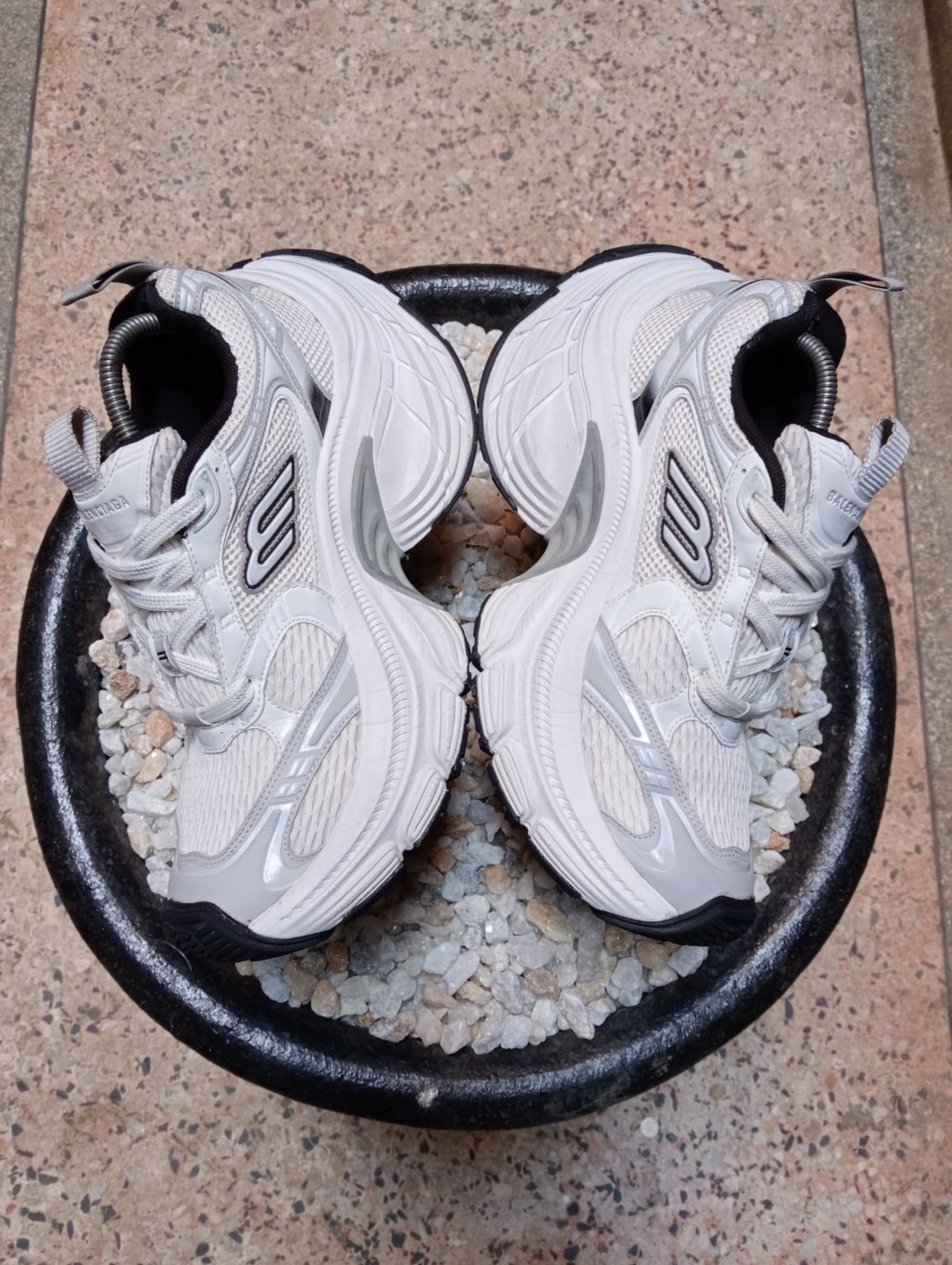 BALENCIAGA 10 XL 