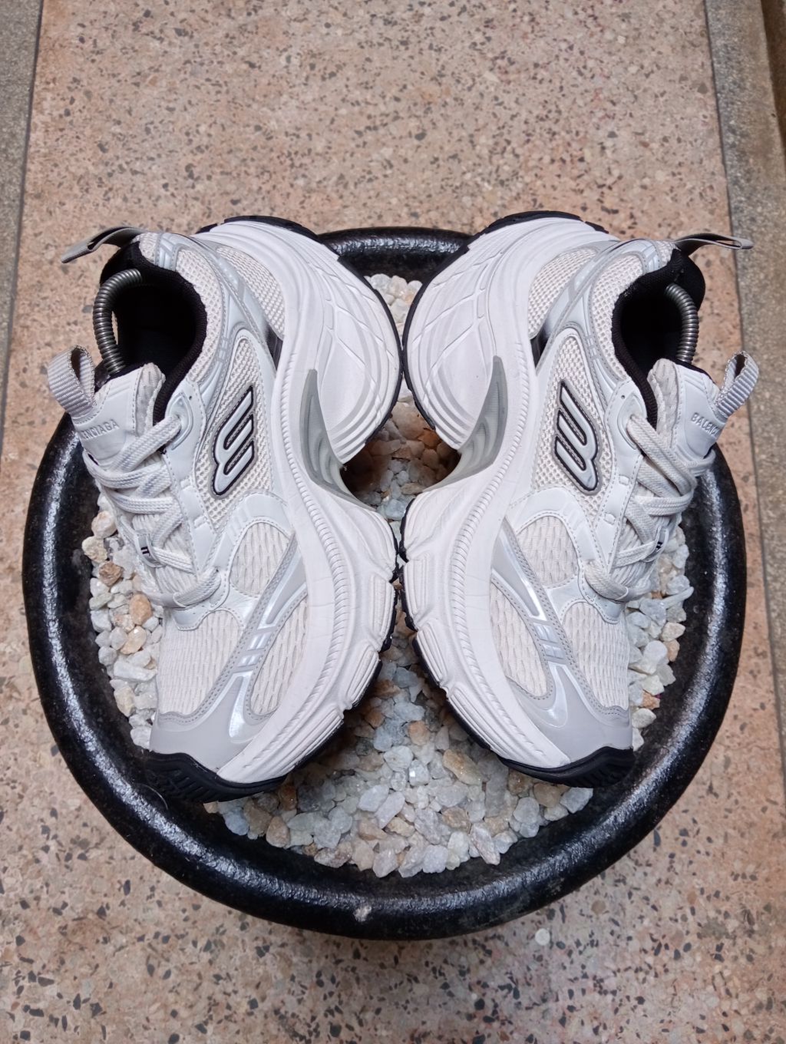 BALENCIAGA 10 XL 