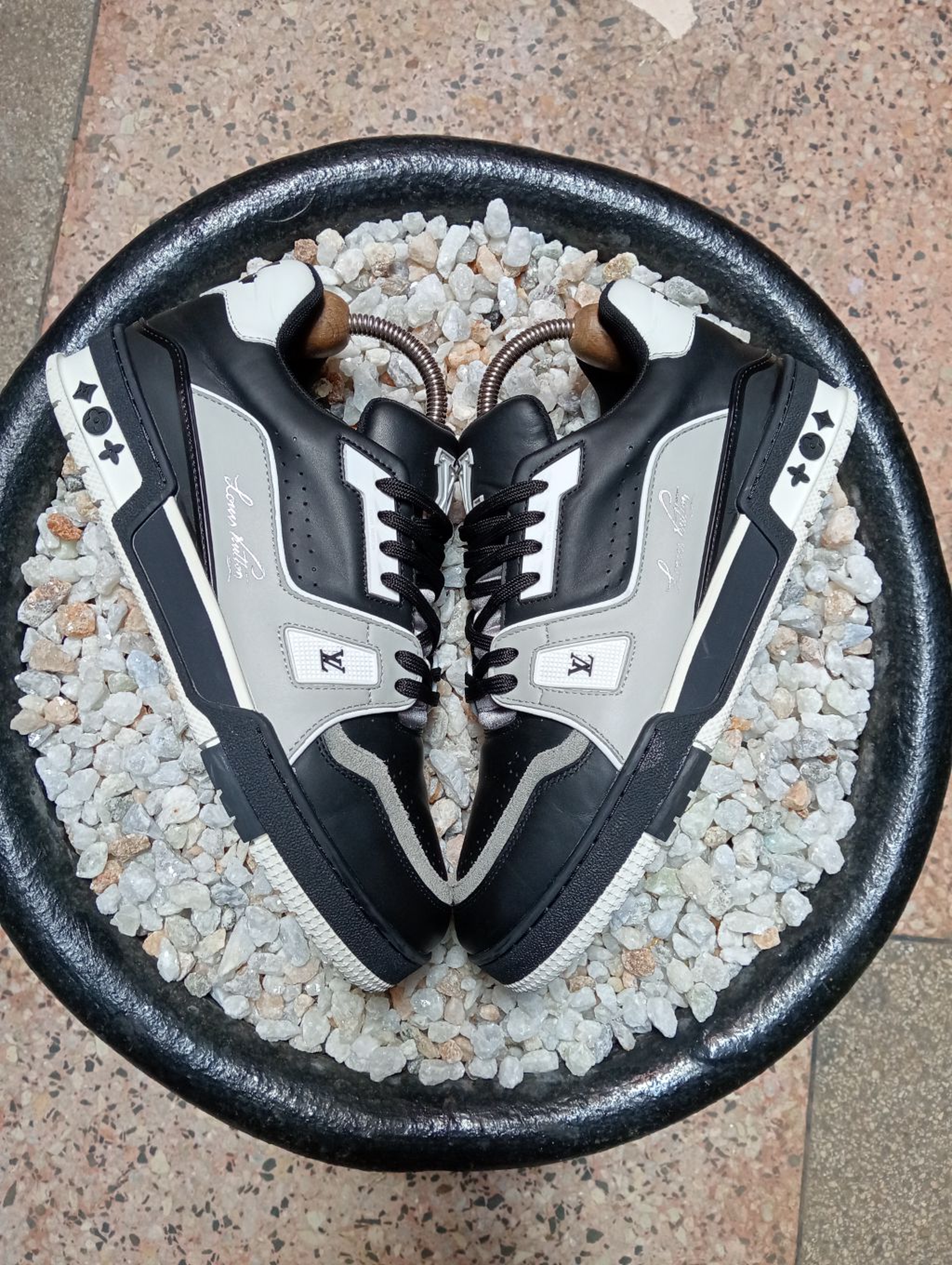 LOUIS VUITTON TRAINERS 
