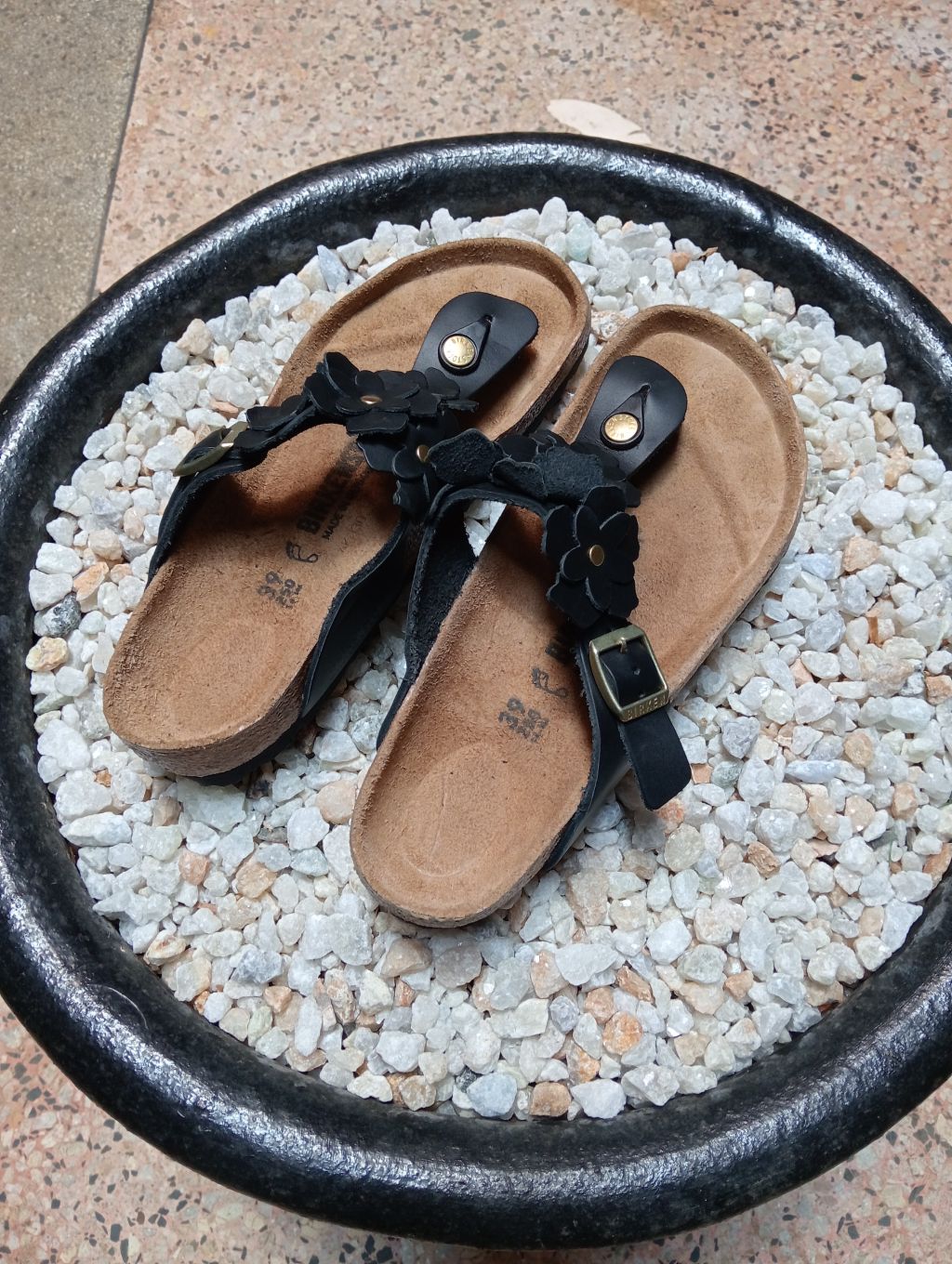 BIRKENSTOCK SANDALS 