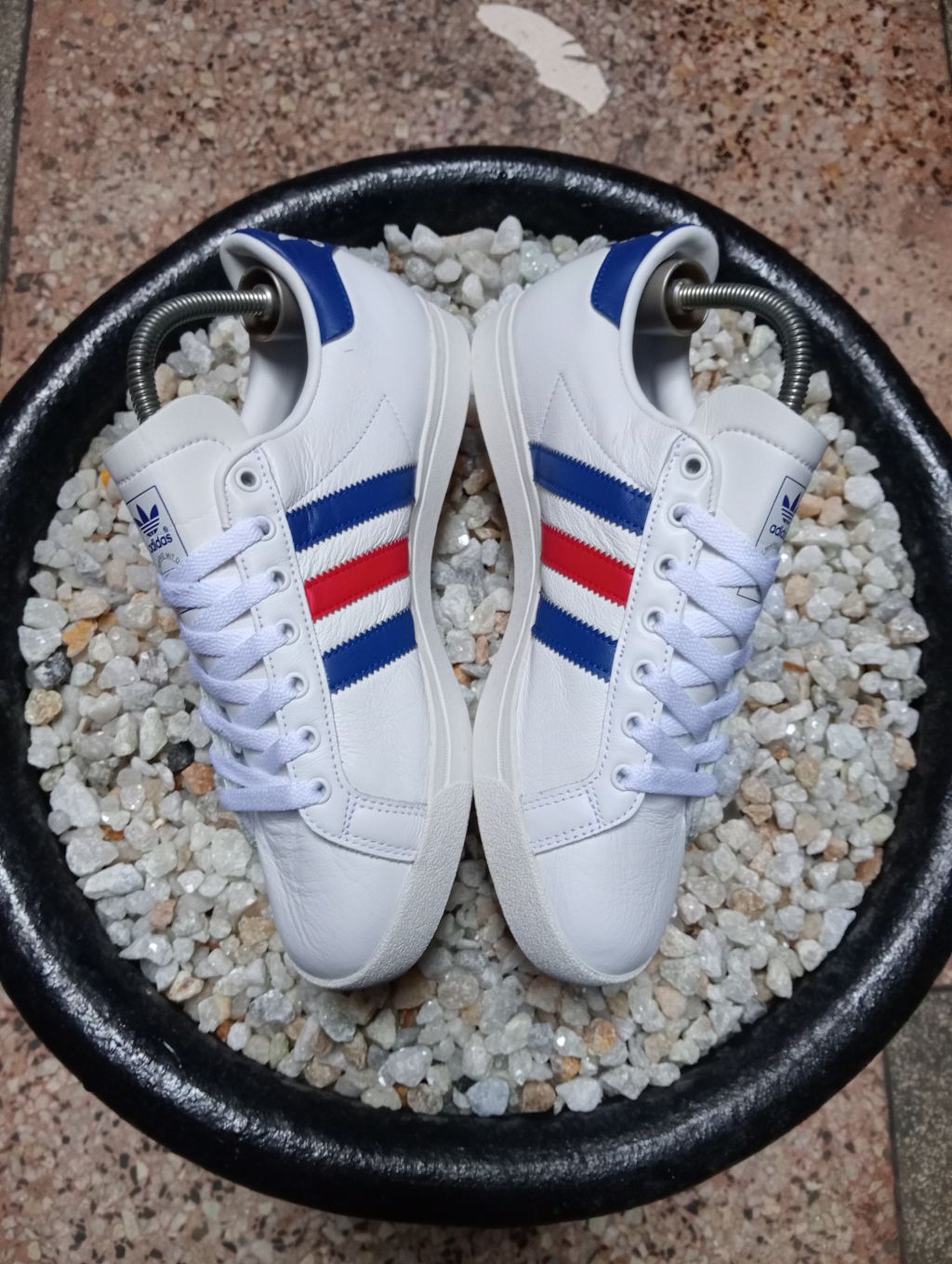 ADIDAS COAST STAR SNEAKERS 