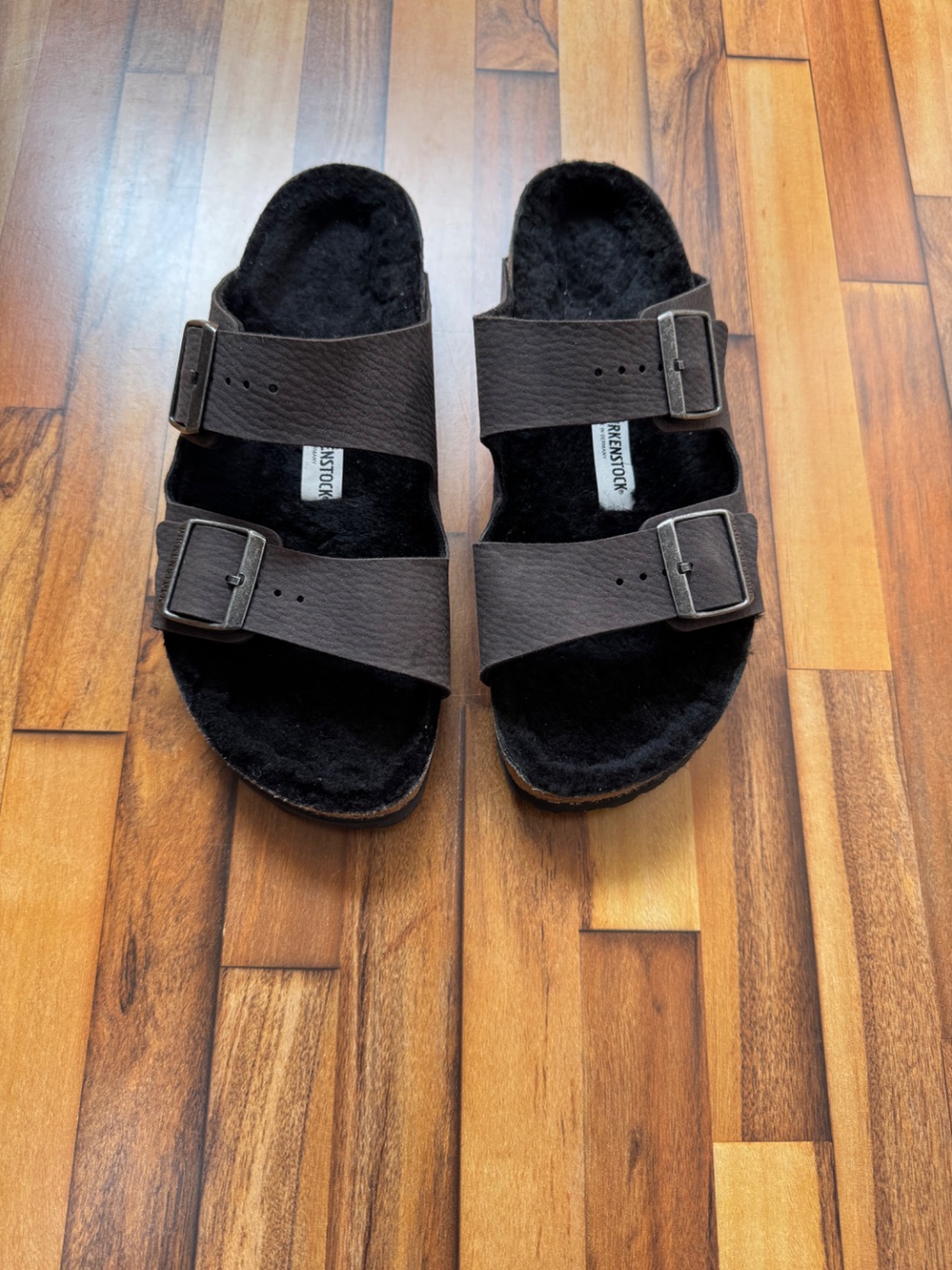 BIRKENSTOCK SANDALS 