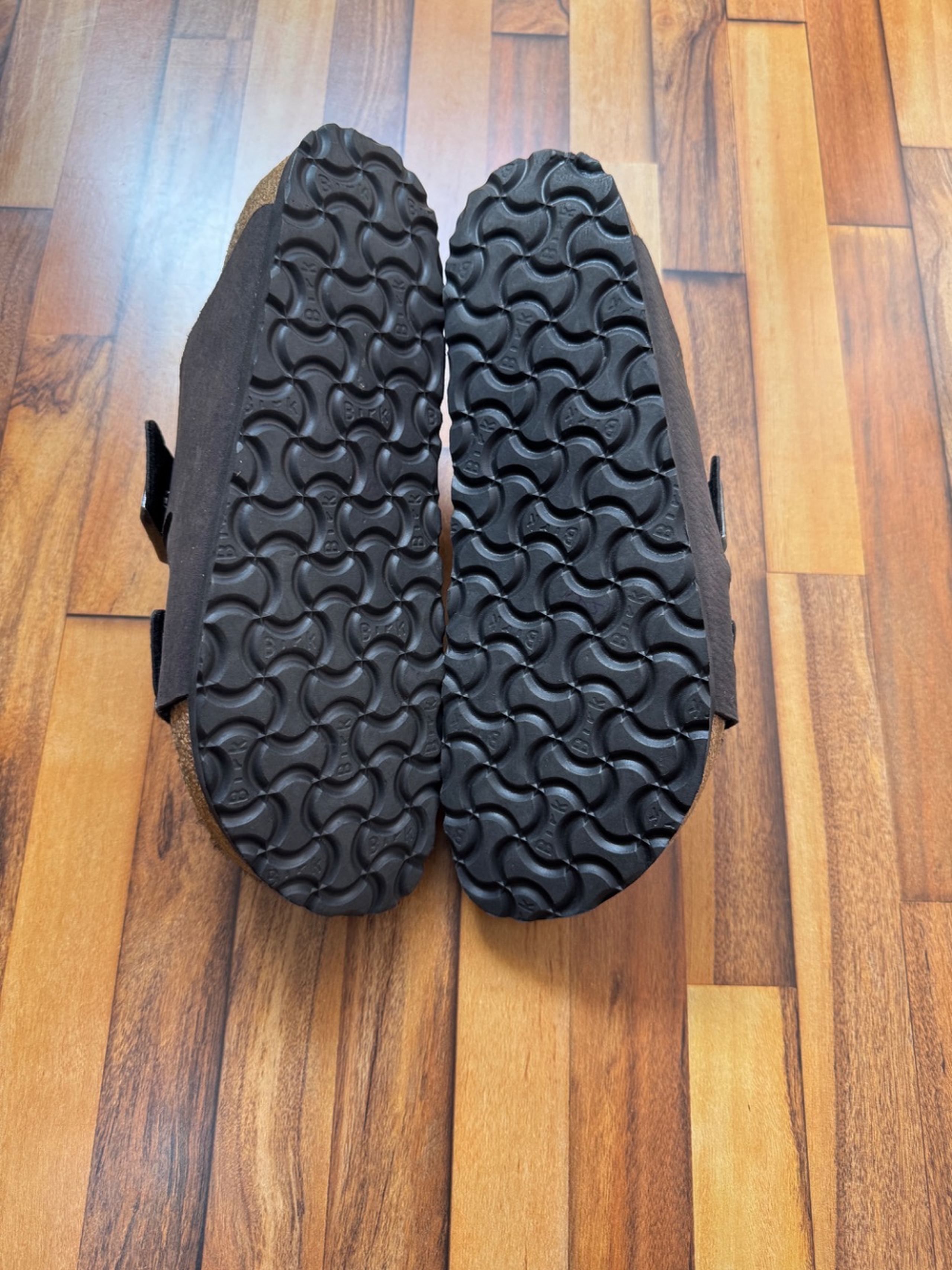 BIRKENSTOCK SANDALS 