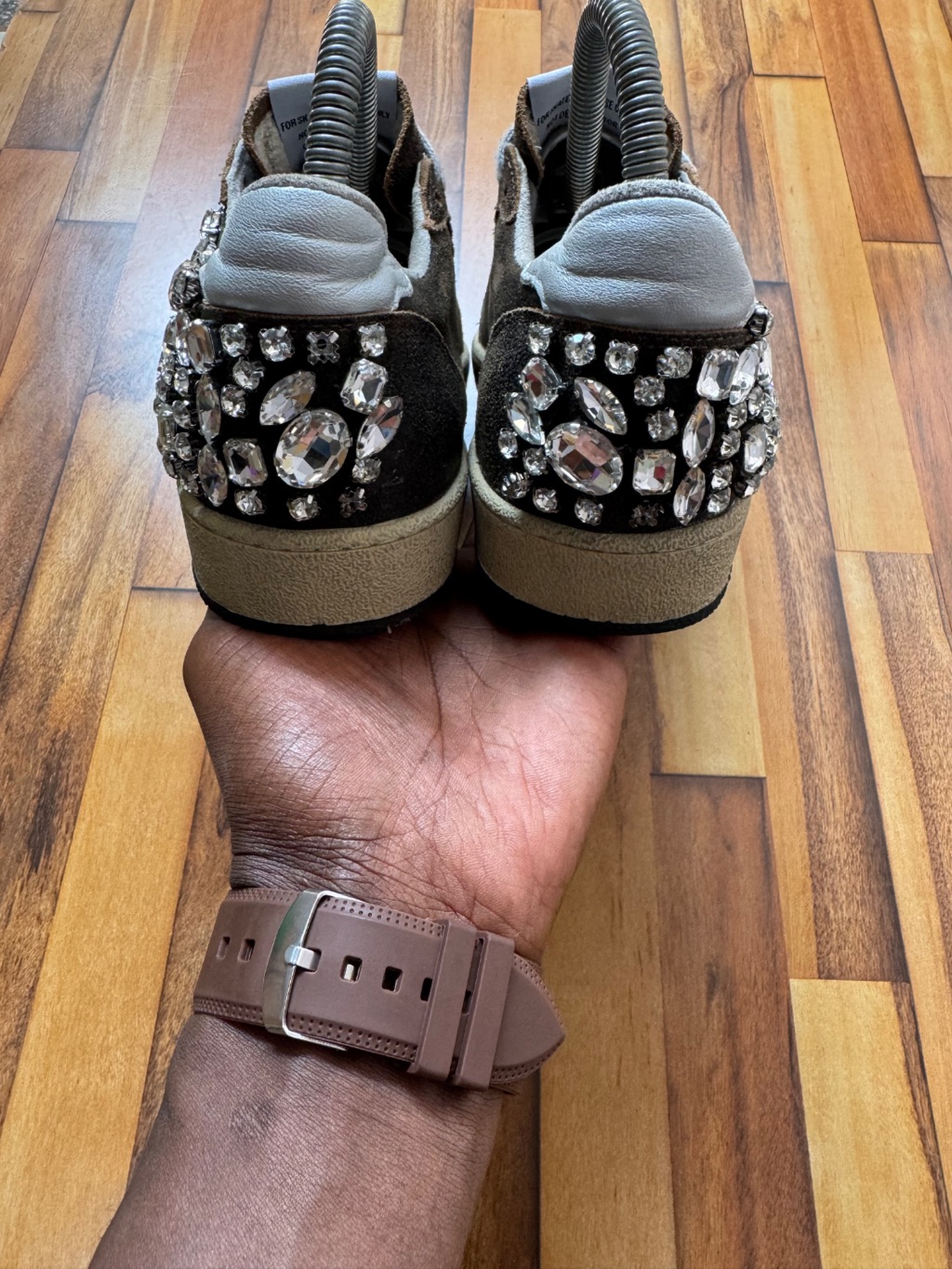 GOLDEN GOOSE 