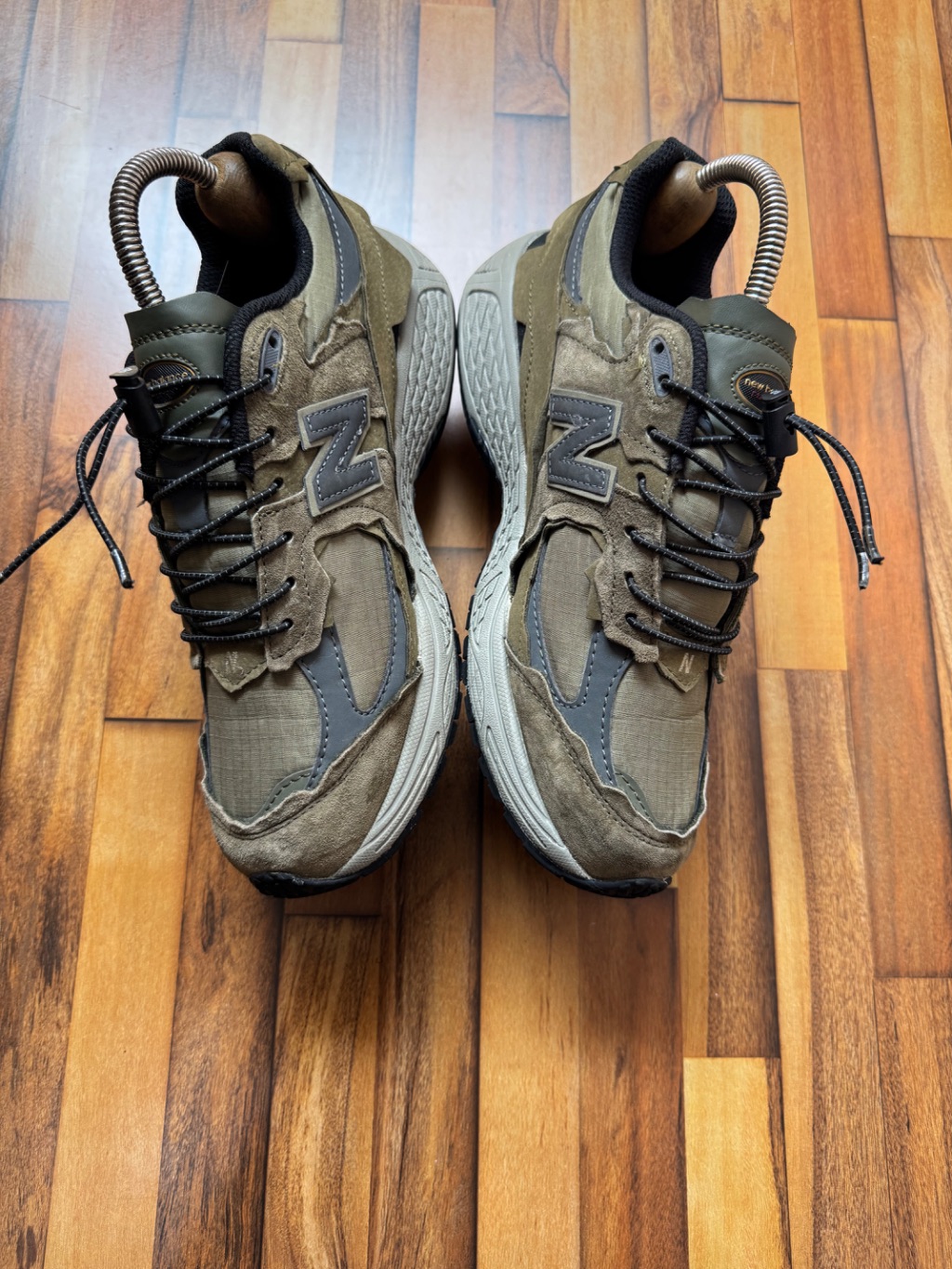 NEWBALANCE 2002R