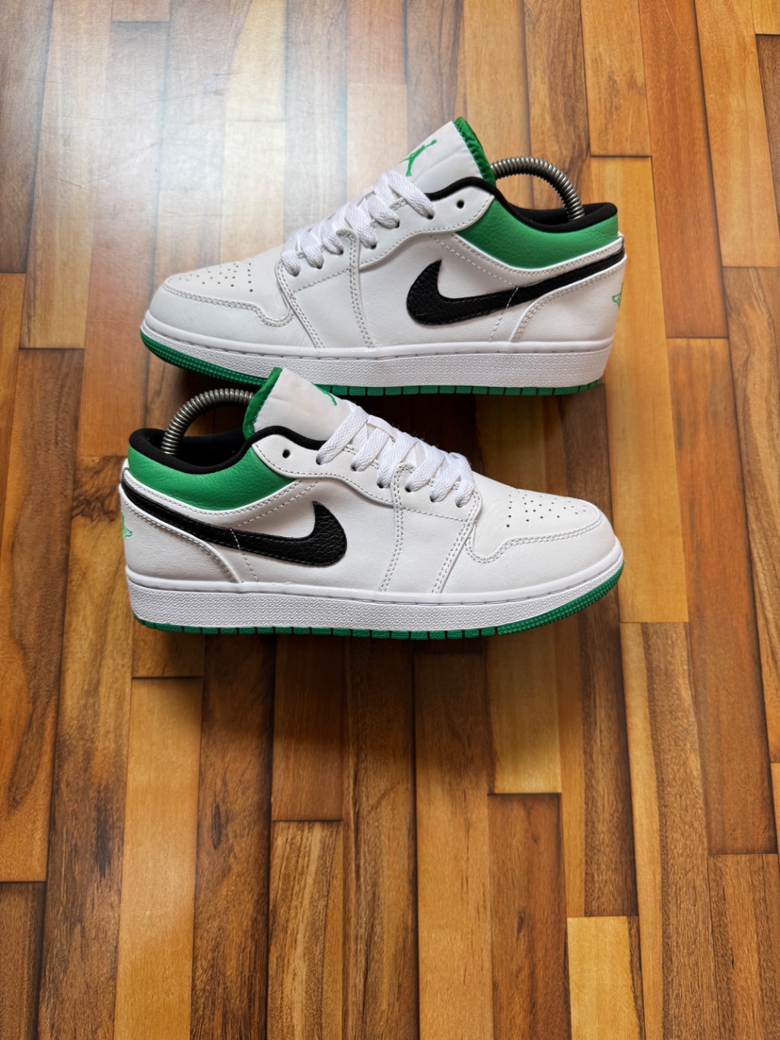 AIR JORDAN 1 LOWS 